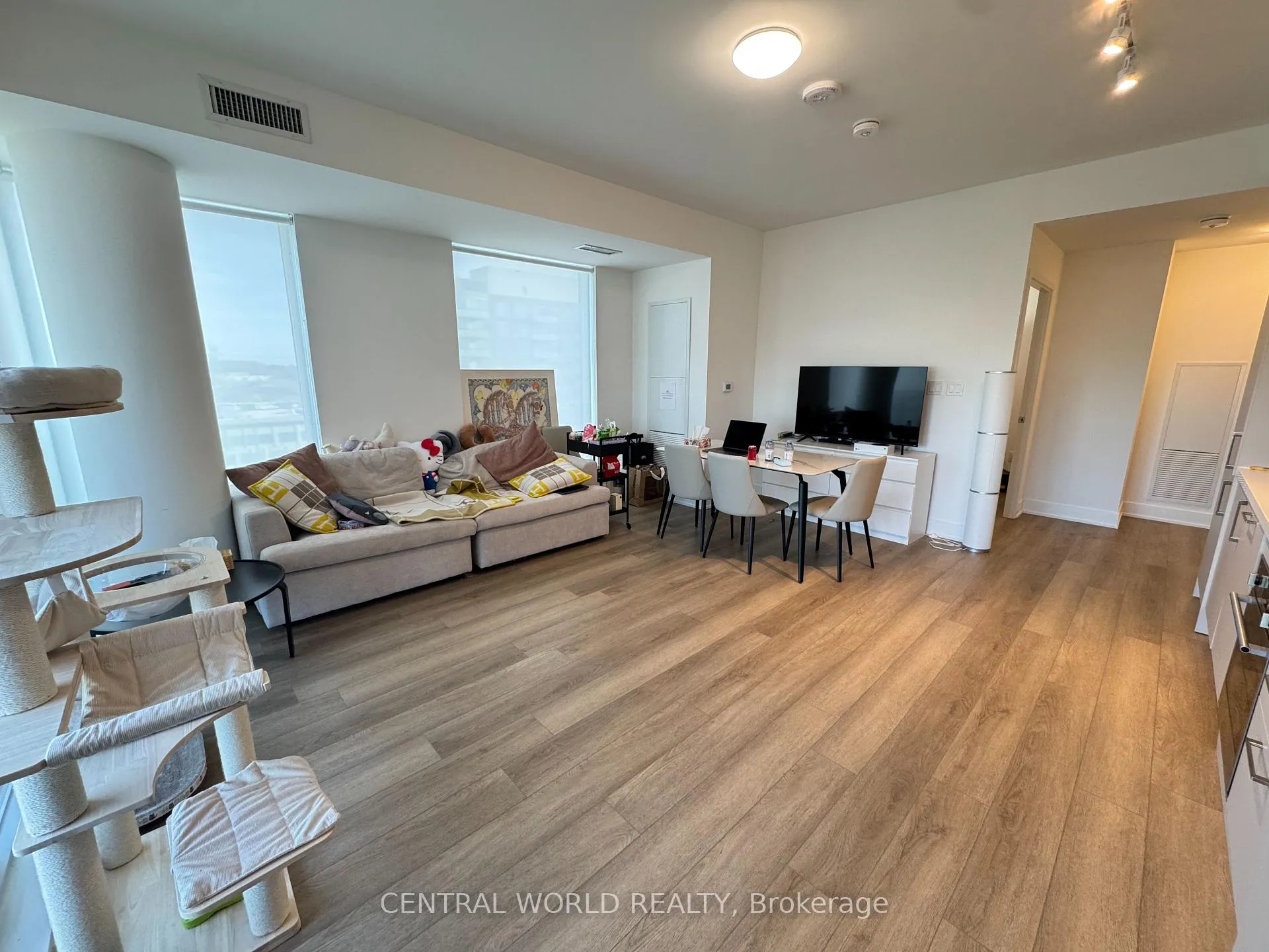 Photo 5 of Unit 1107, 38 Andre de Grasse Street, Markham, Unionville — HOMEH