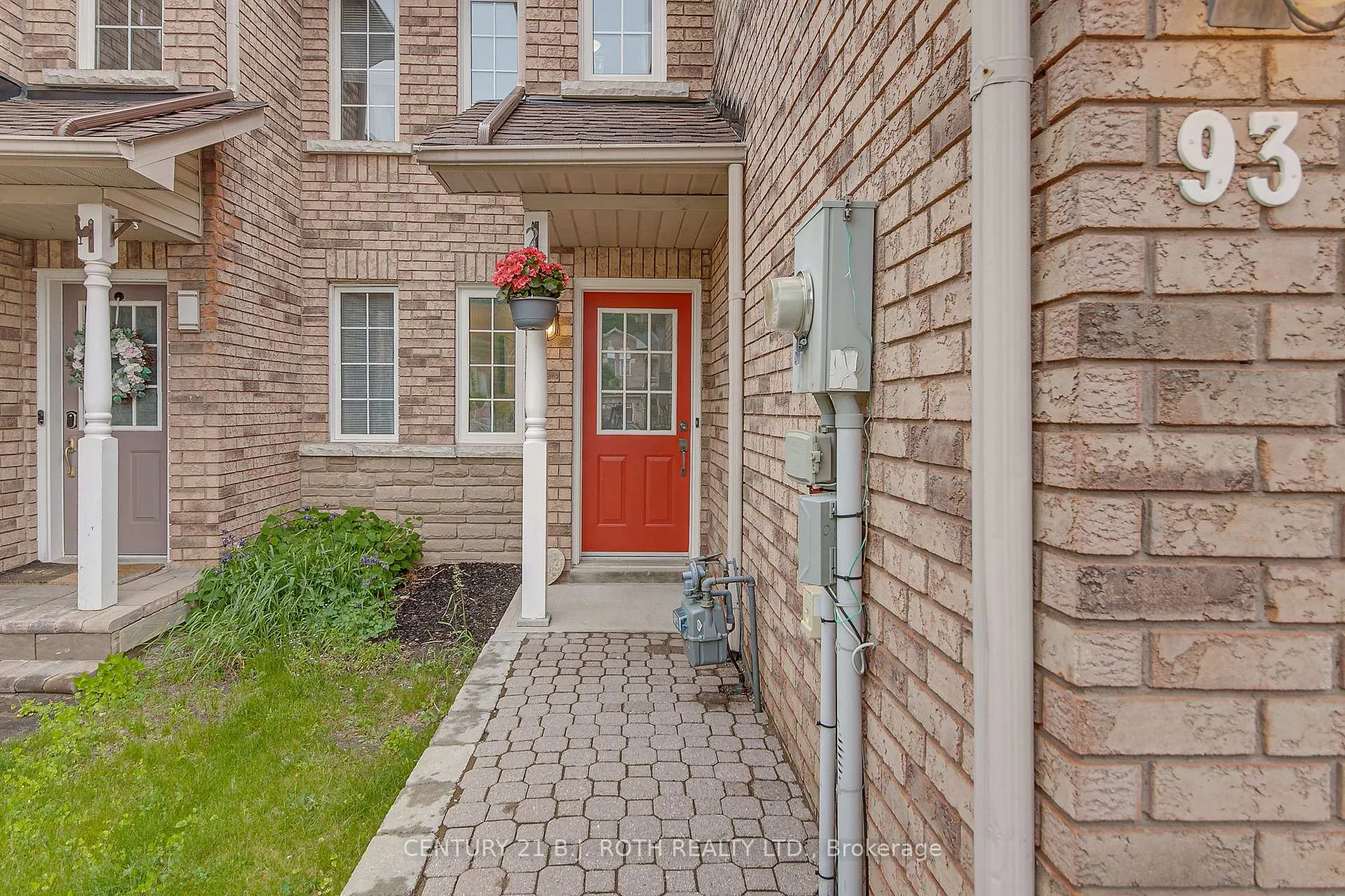 Photo 2 of 93 Hawthorne Crescent, Barrie, Ardagh — HOMEH