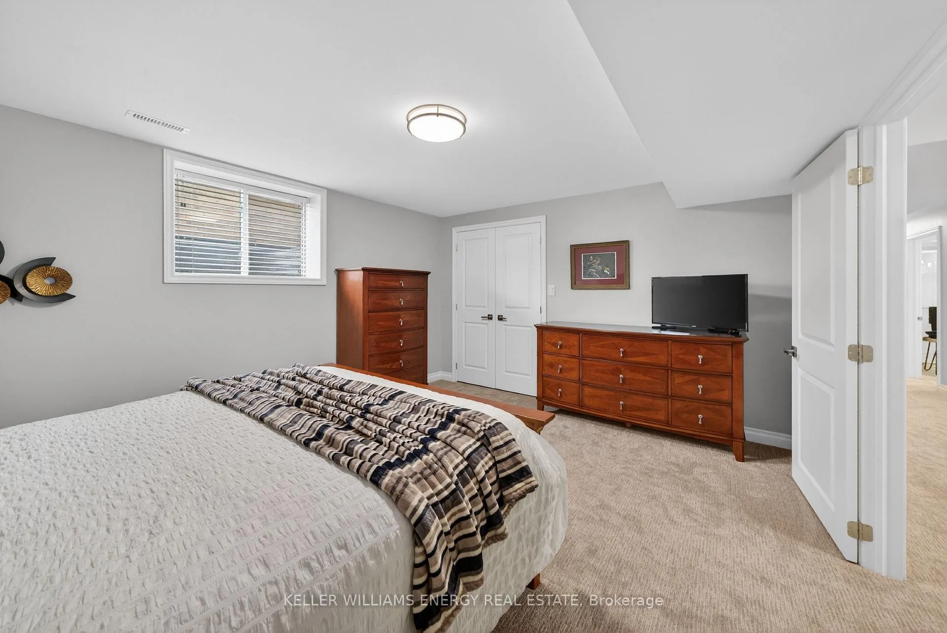 Photo 41 of 56 Hummingbird Drive, Belleville, Thurlow Ward — HOMEH