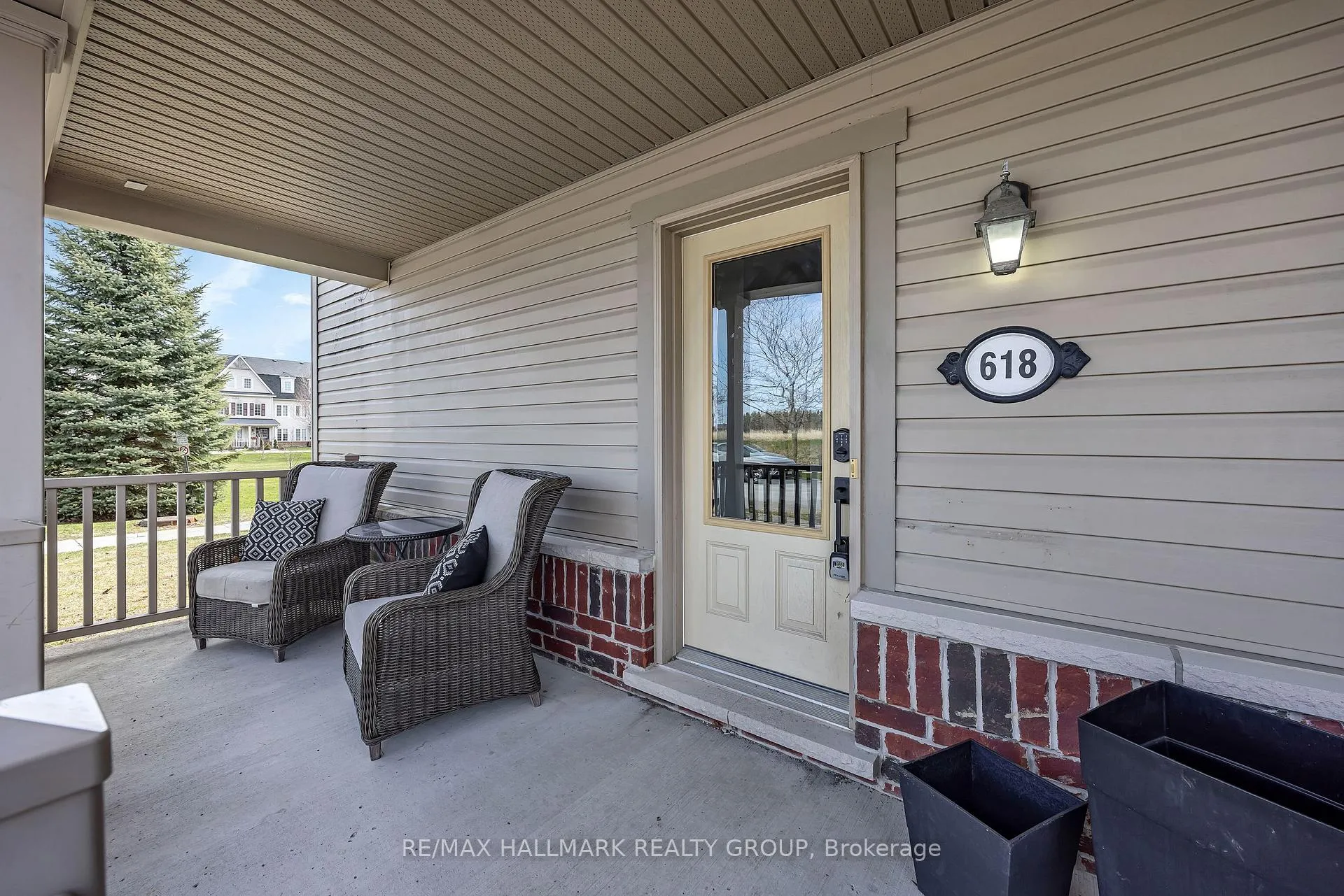 Photo 2 of 618 Martinique Lane, Ottawa, Stittsville (North) — HOMEH