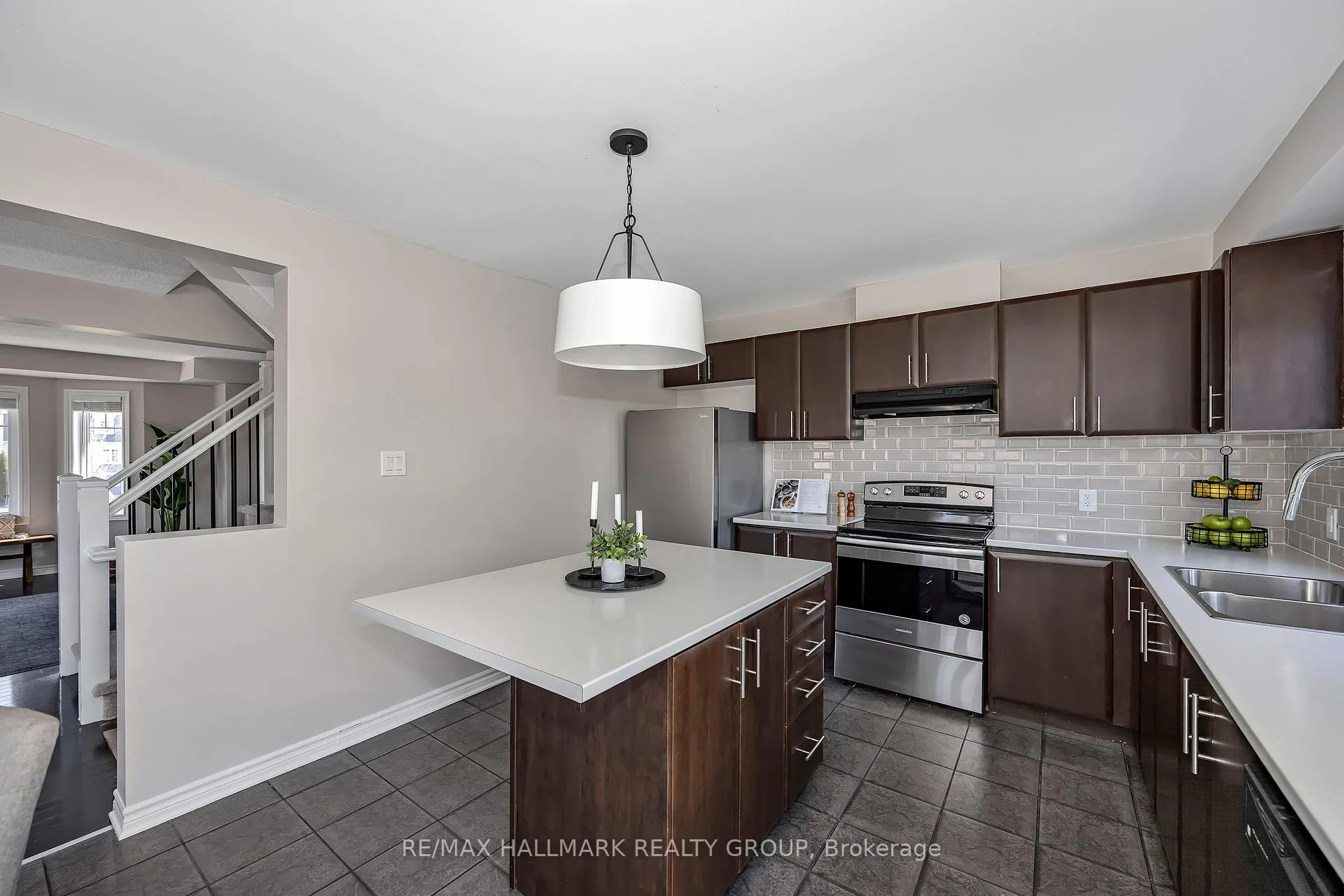 Photo 17 of 618 Martinique Lane, Ottawa, Stittsville (North) — HOMEH