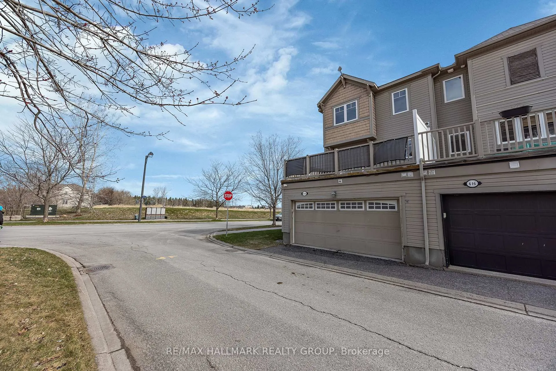 Photo 35 of 618 Martinique Lane, Ottawa, Stittsville (North) — HOMEH