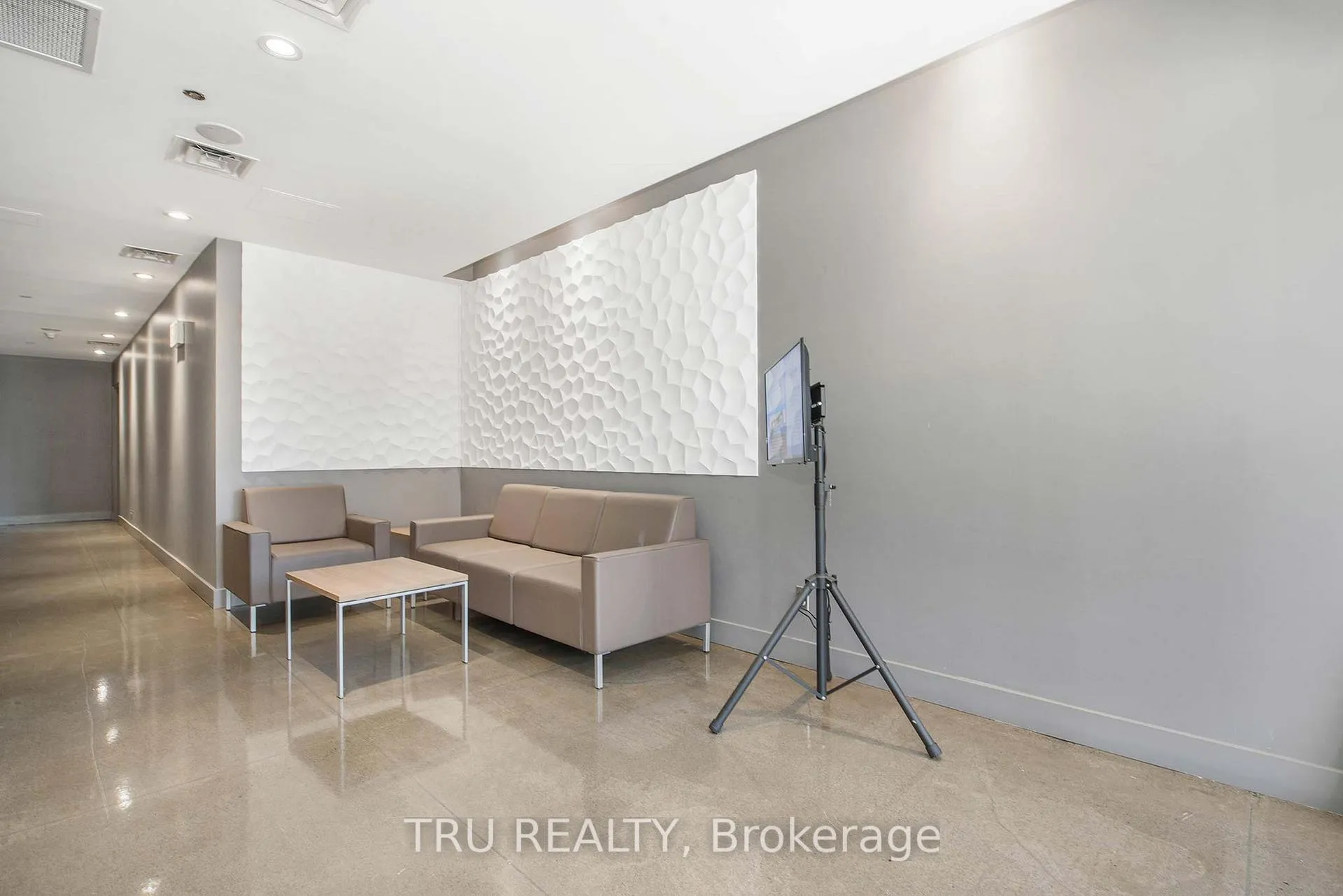 Photo 4 of Unit 1003, 180 York Street, Ottawa, Lower Town/Byward Market — HOMEH