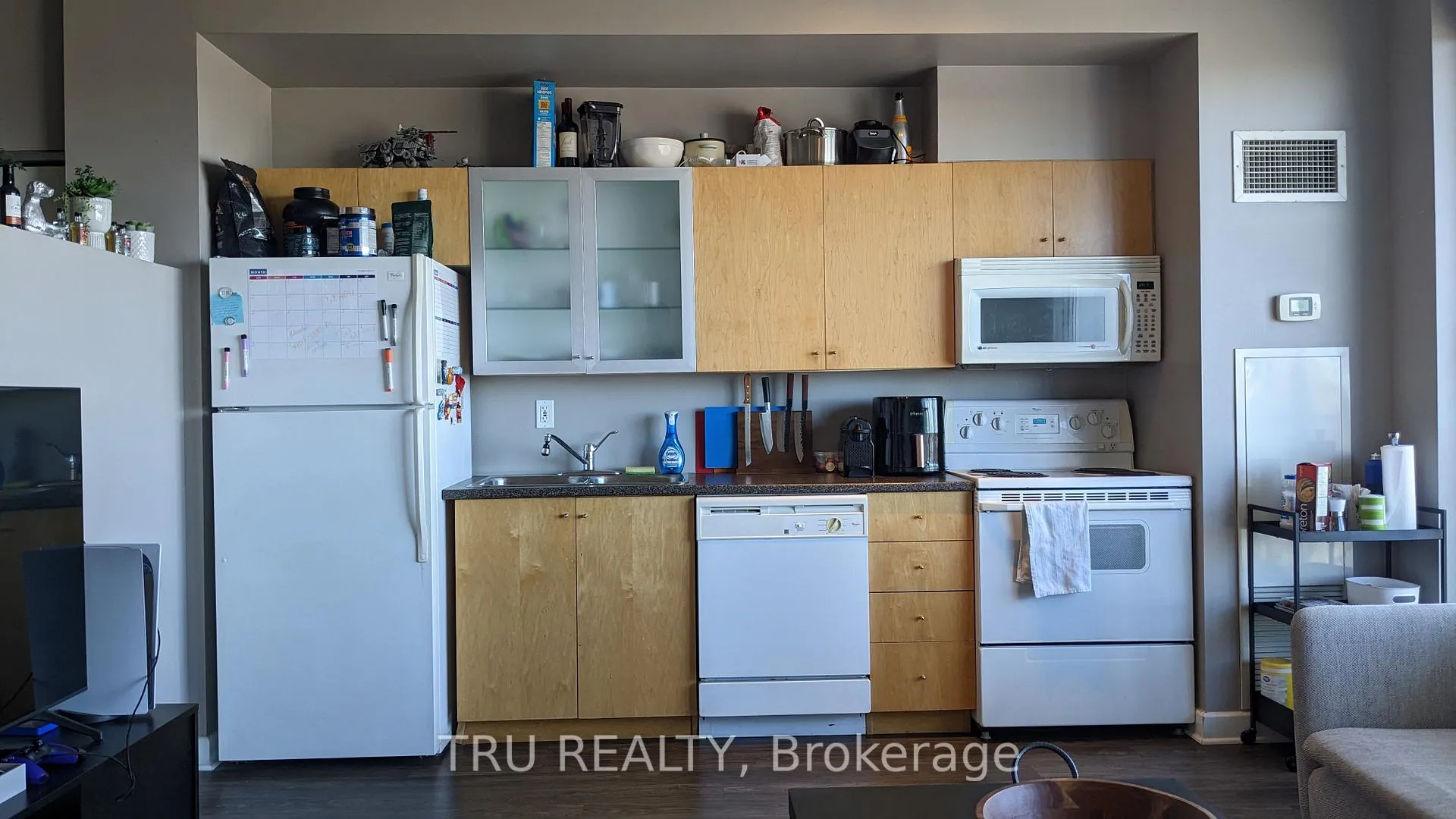 Photo 10 of Unit 1003, 180 York Street, Ottawa, Lower Town/Byward Market — HOMEH