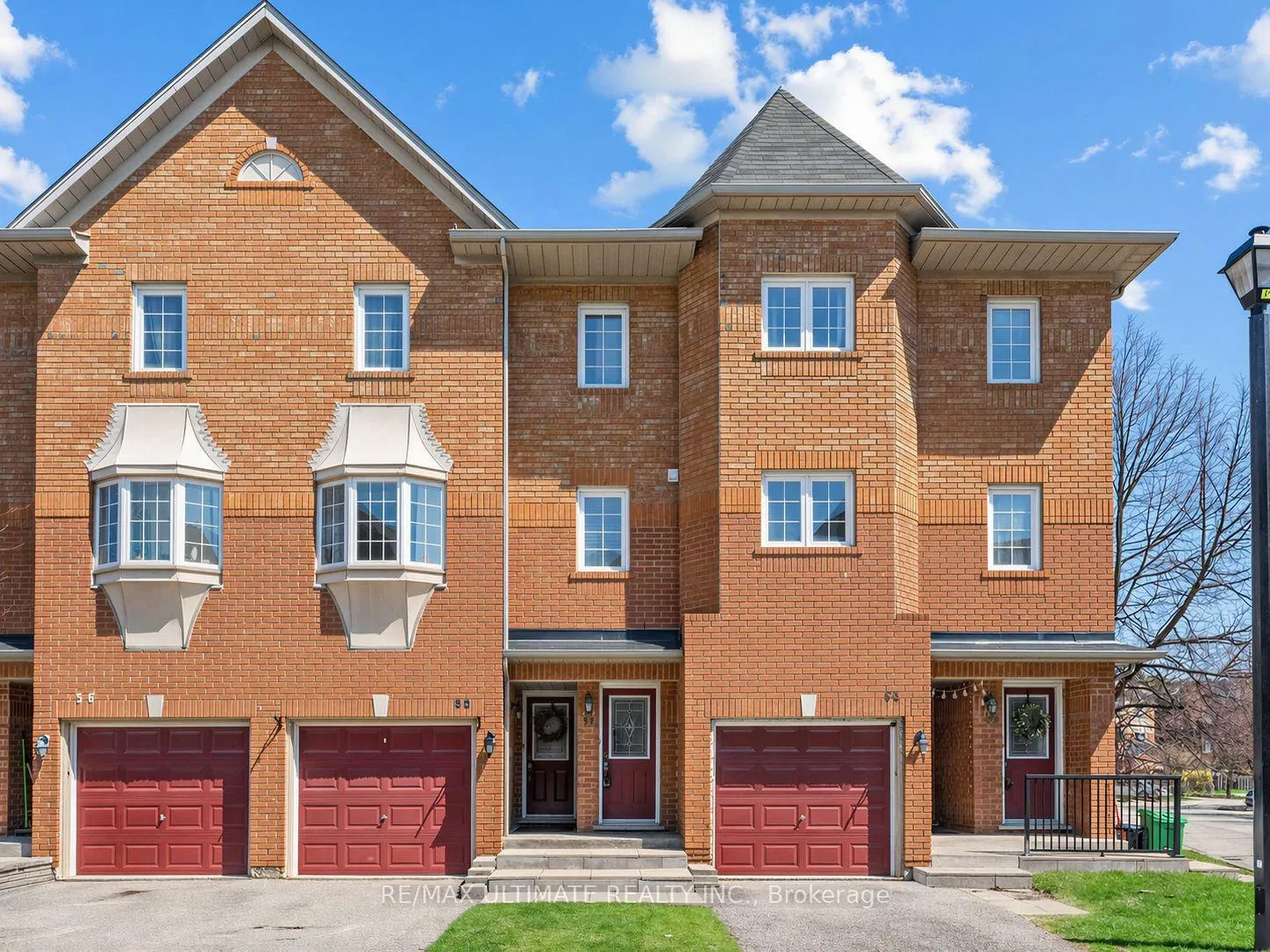Front of Unit 54, 6950 Tenth Line W