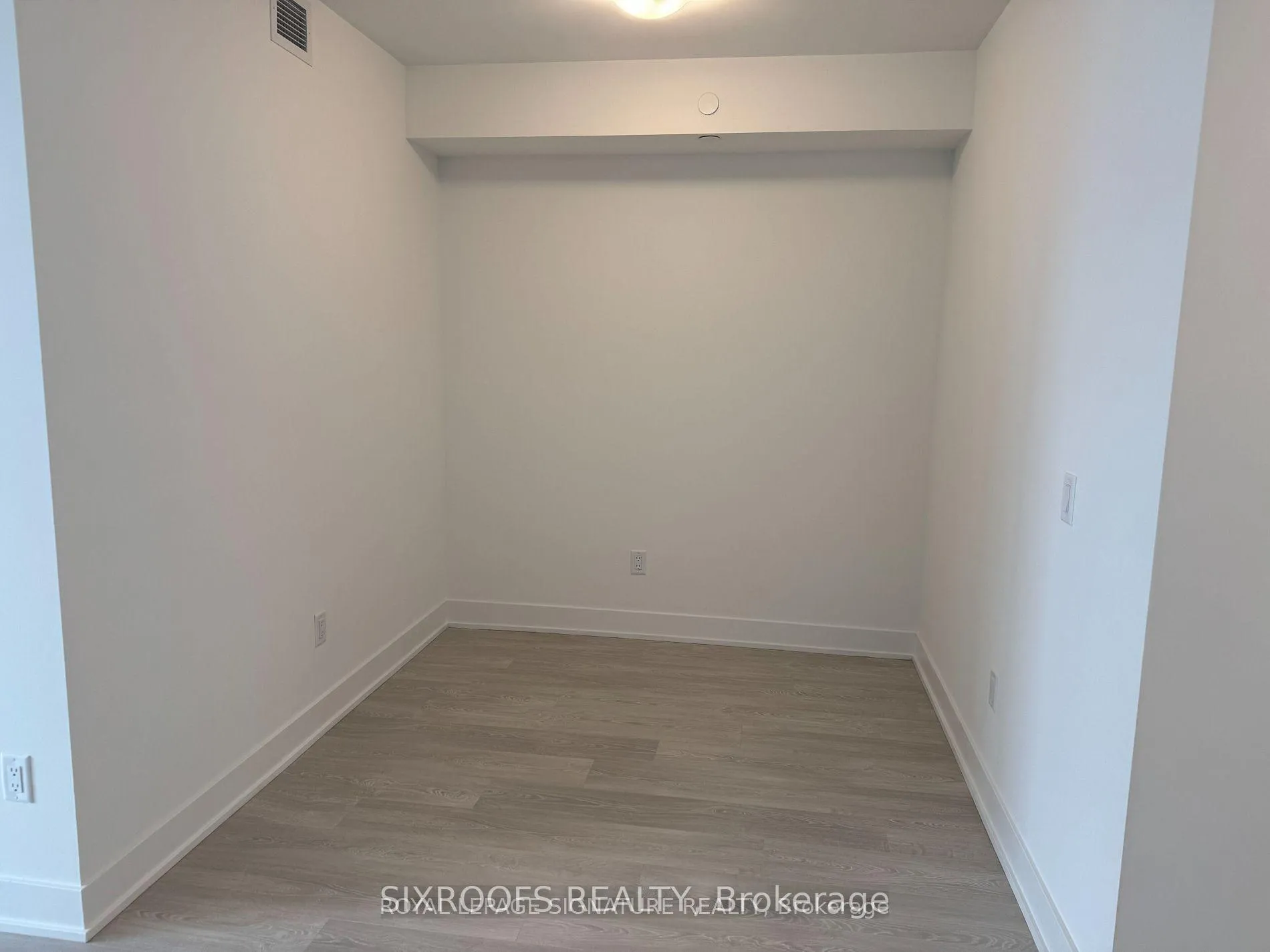 Photo 10 of Unit 2113, 2545 Simcoe Street N, Oshawa, Windfields — HOMEH