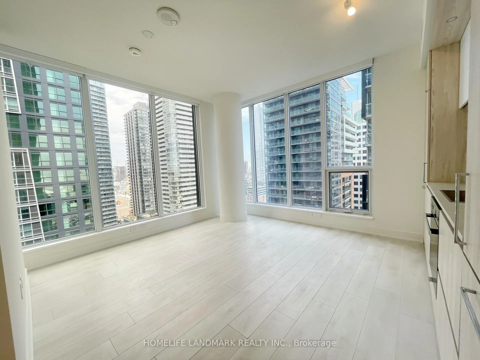 Photo 1 of Unit 2214, 35 Mercer Street, Toronto, Waterfront Communities — HOMEH