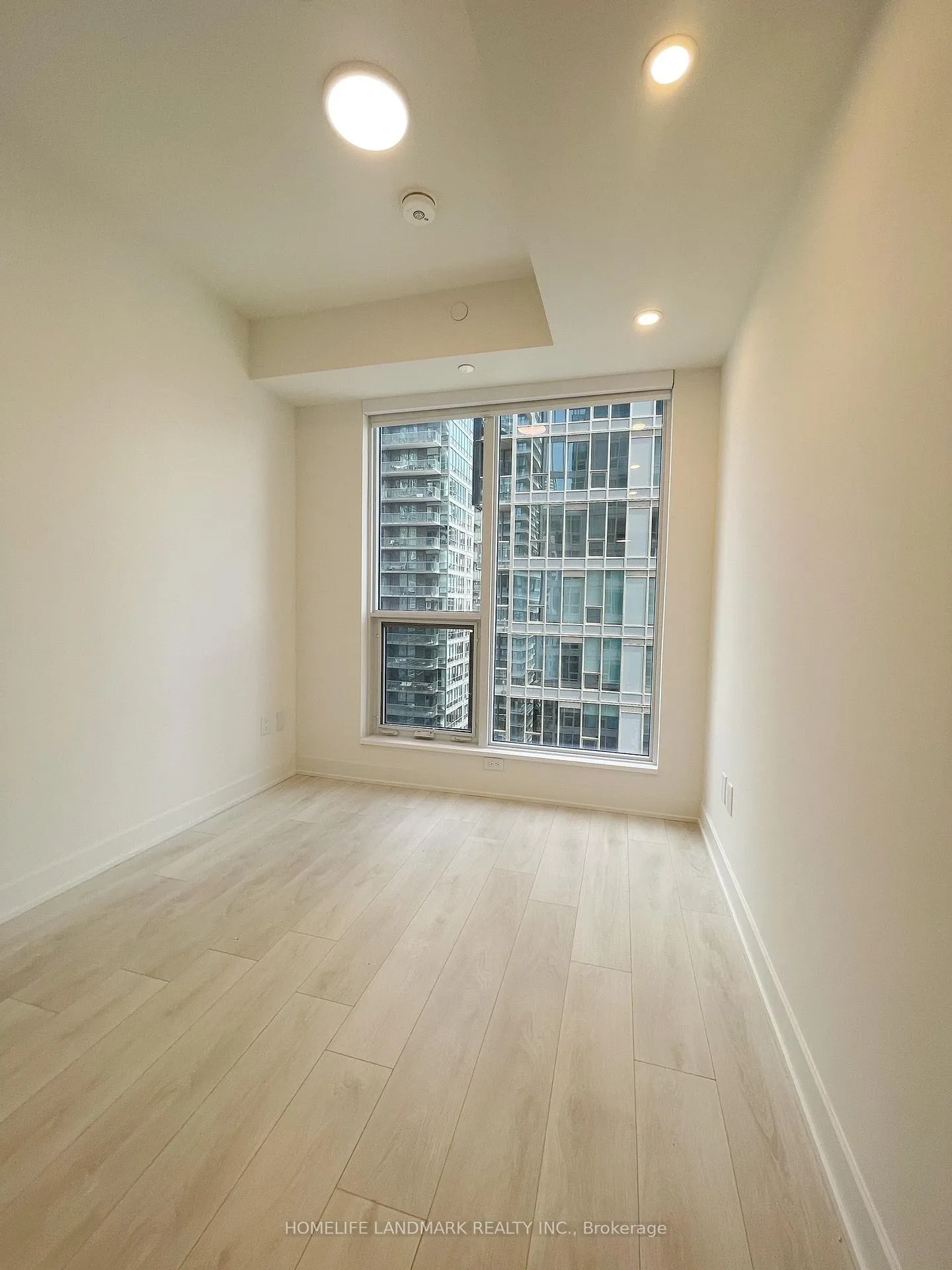 Photo 6 of Unit 2214, 35 Mercer Street, Toronto, Waterfront Communities — HOMEH