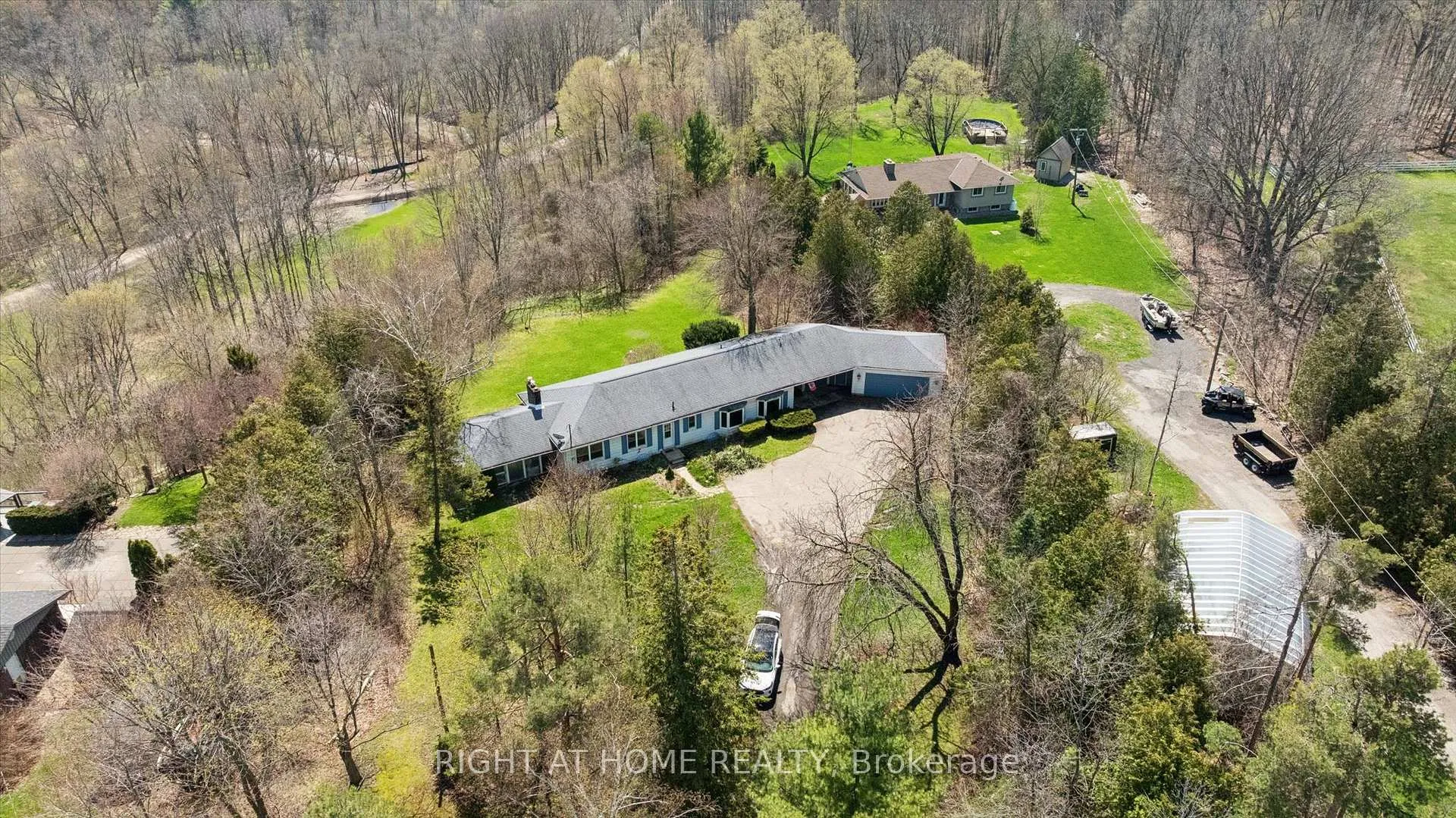 Photo 32 of 5156 Appleby Line, Burlington, Rural Burlington — HOMEH