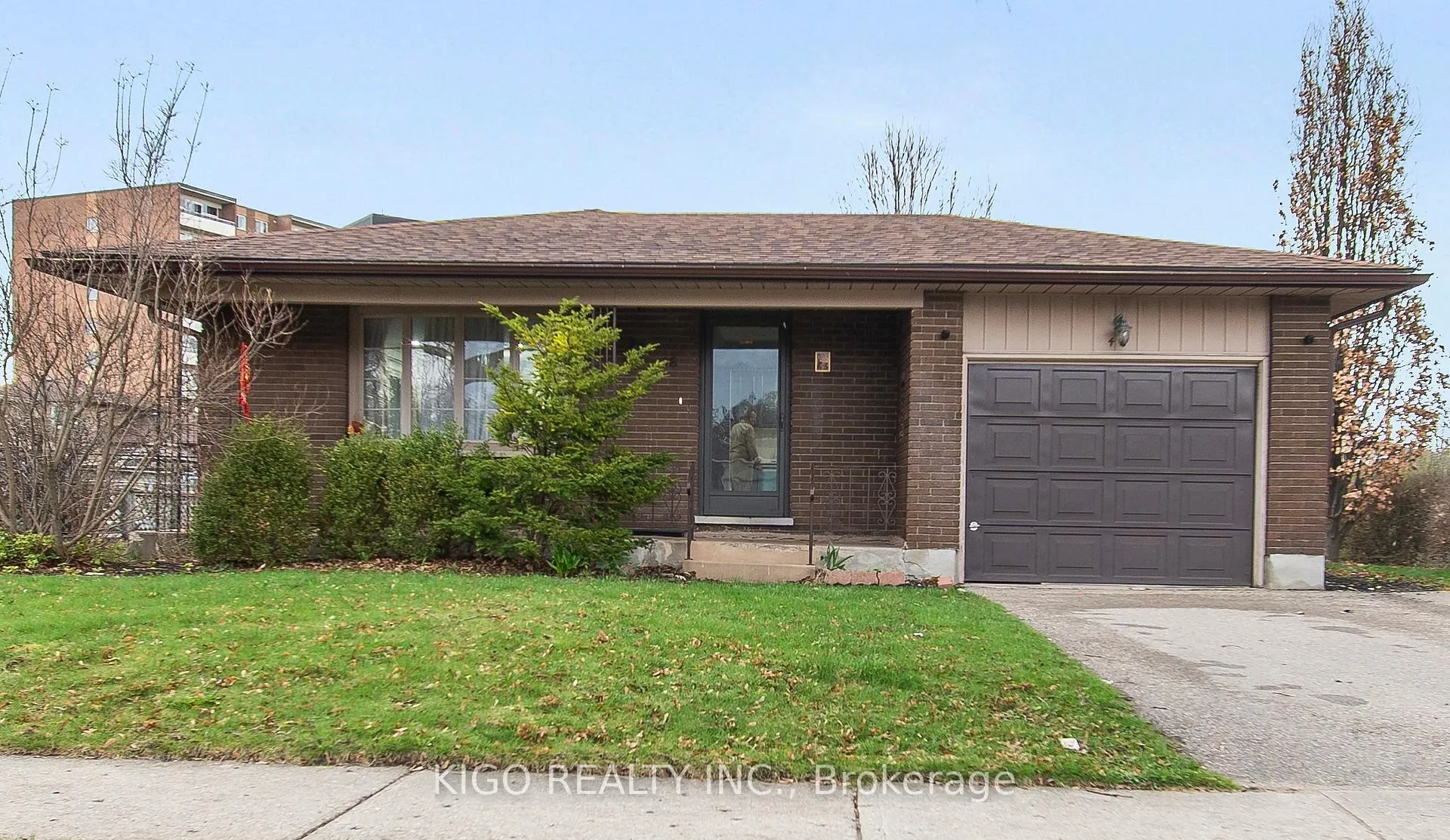 Photo 1 of 42 Tupper Crescent, Kitchener, Grand River North — HOMEH