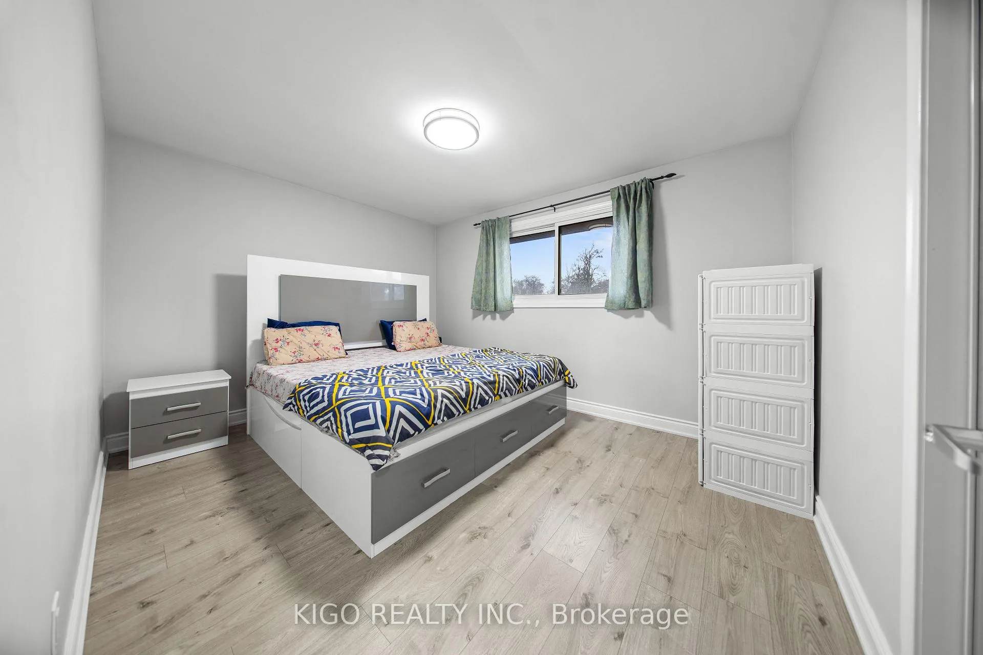Photo 14 of 42 Tupper Crescent, Kitchener, Grand River North — HOMEH