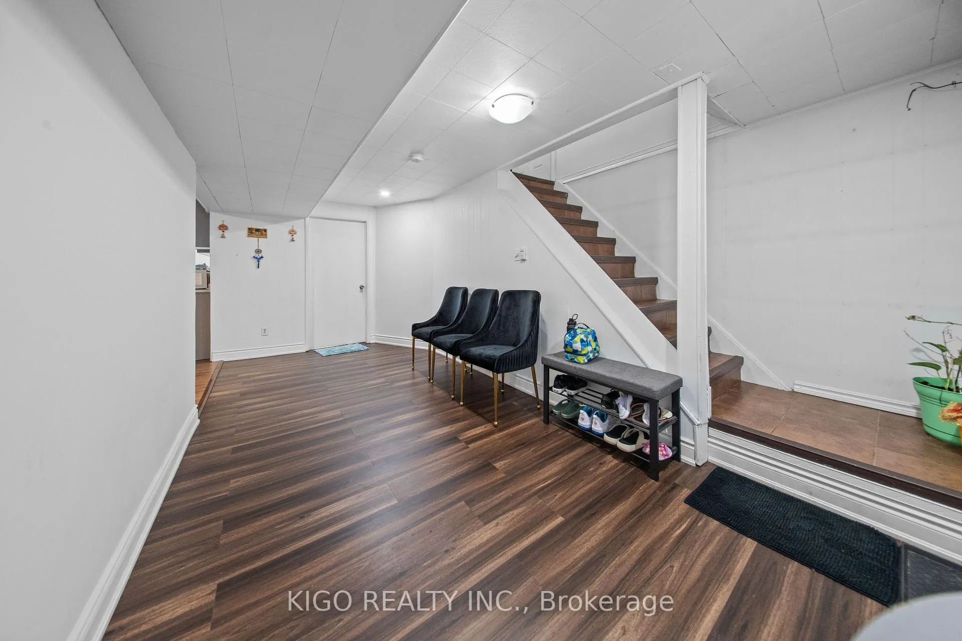 Photo 19 of 42 Tupper Crescent, Kitchener, Grand River North — HOMEH