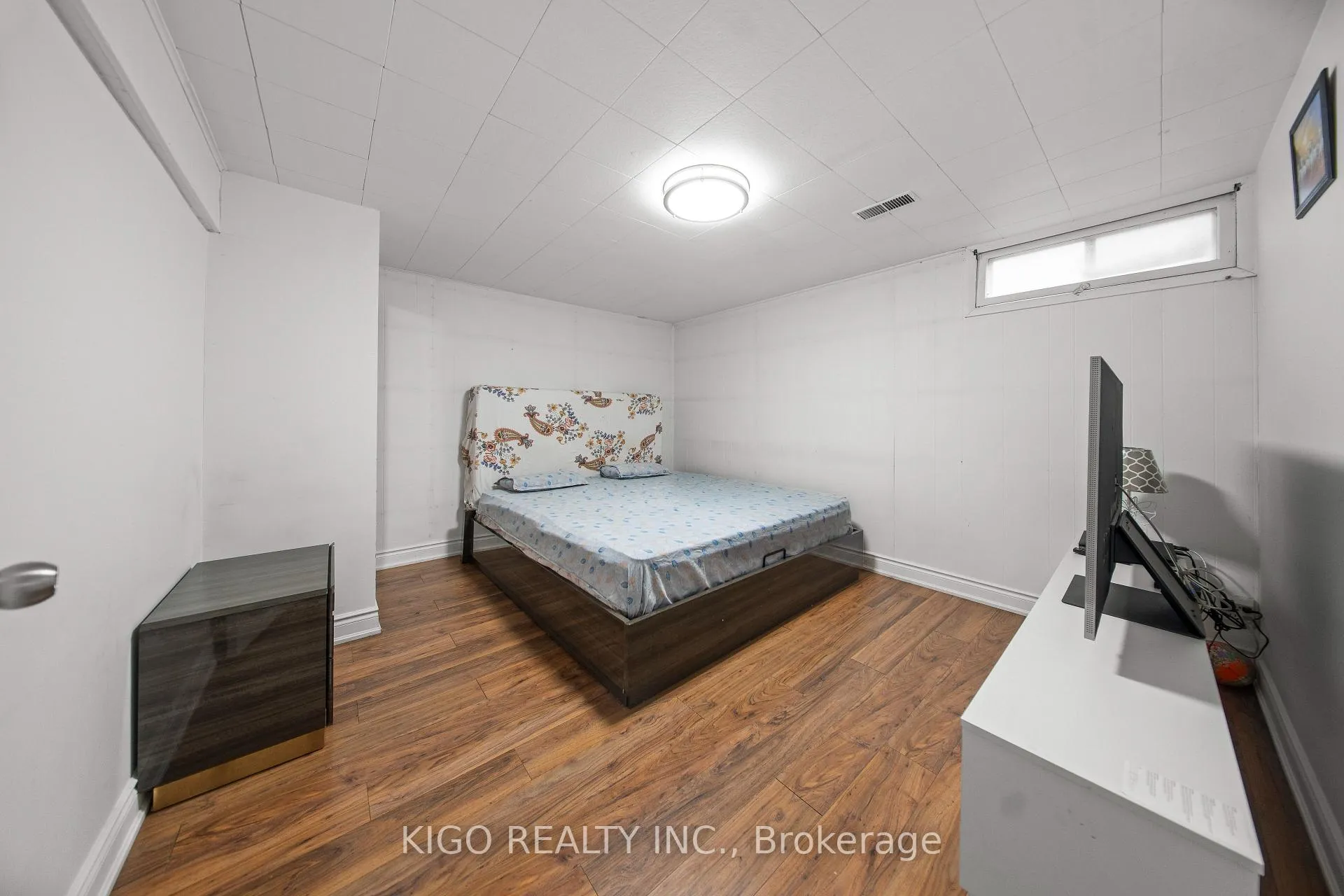 Photo 23 of 42 Tupper Crescent, Kitchener, Grand River North — HOMEH