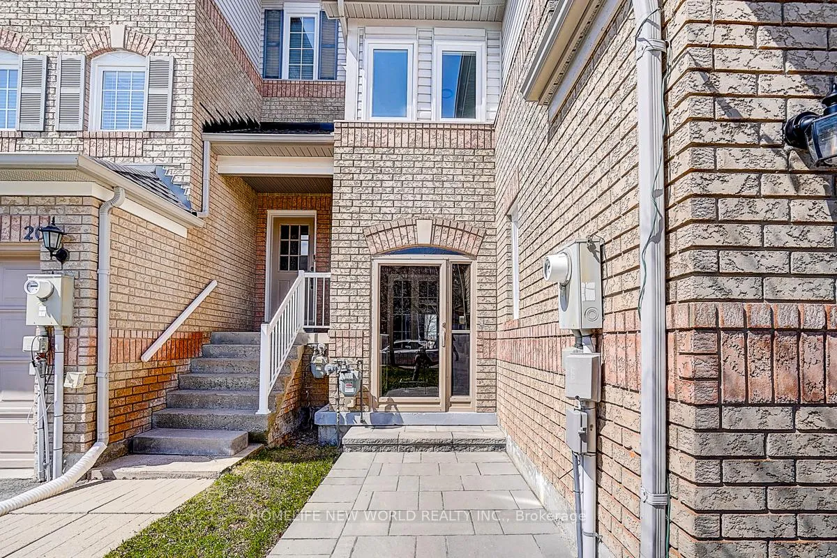 Photo 2 of 22 Stiles Avenue, Aurora, Bayview Northeast — HOMEH