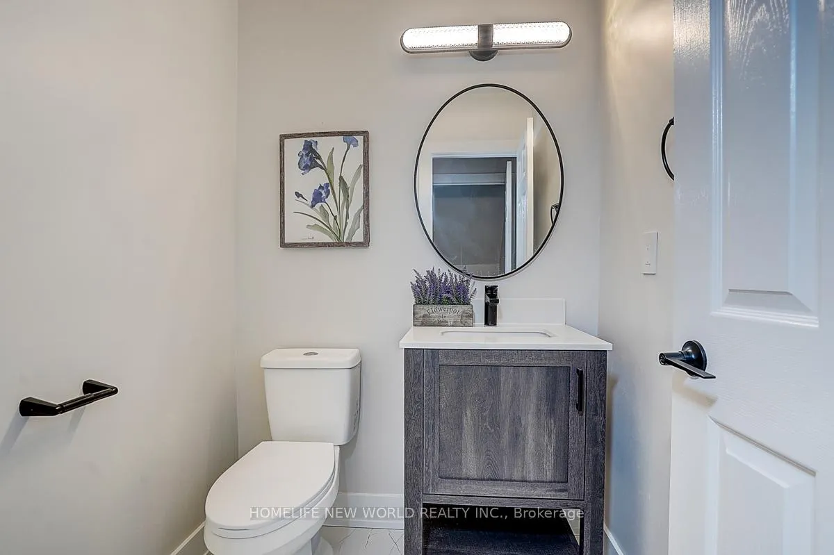 Photo 20 of 22 Stiles Avenue, Aurora, Bayview Northeast — HOMEH