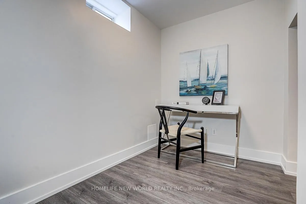 Photo 23 of 22 Stiles Avenue, Aurora, Bayview Northeast — HOMEH