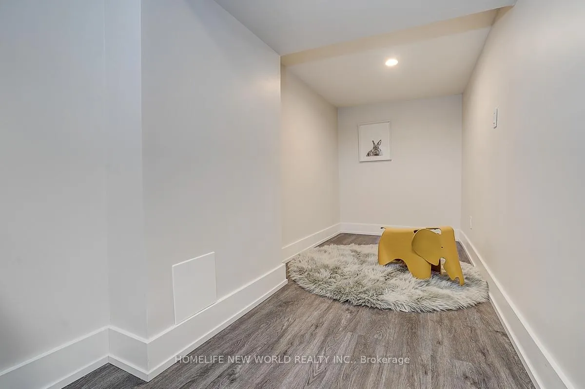 Photo 24 of 22 Stiles Avenue, Aurora, Bayview Northeast — HOMEH