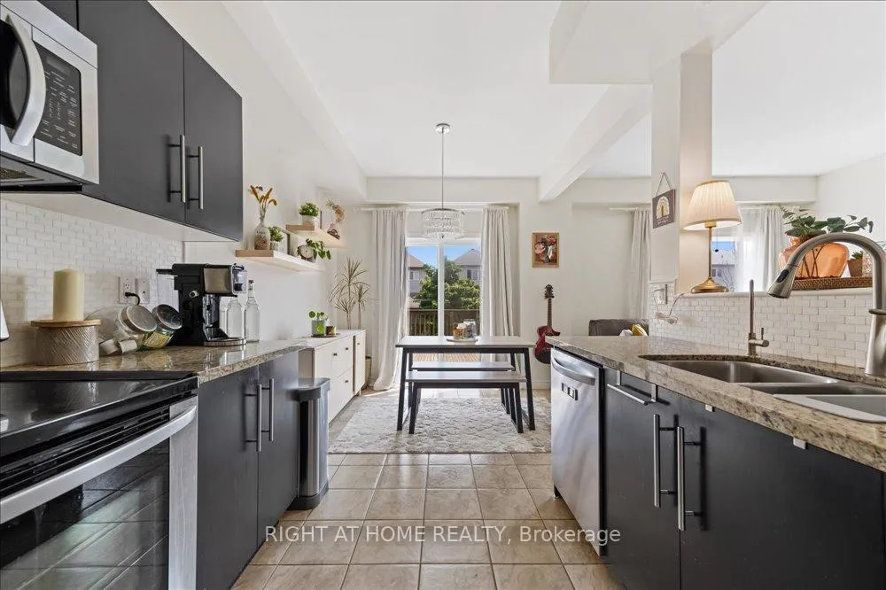 Photo 11 of Unit 12, 40 Dartmouth Gate, Hamilton, Lakeshore — HOMEH