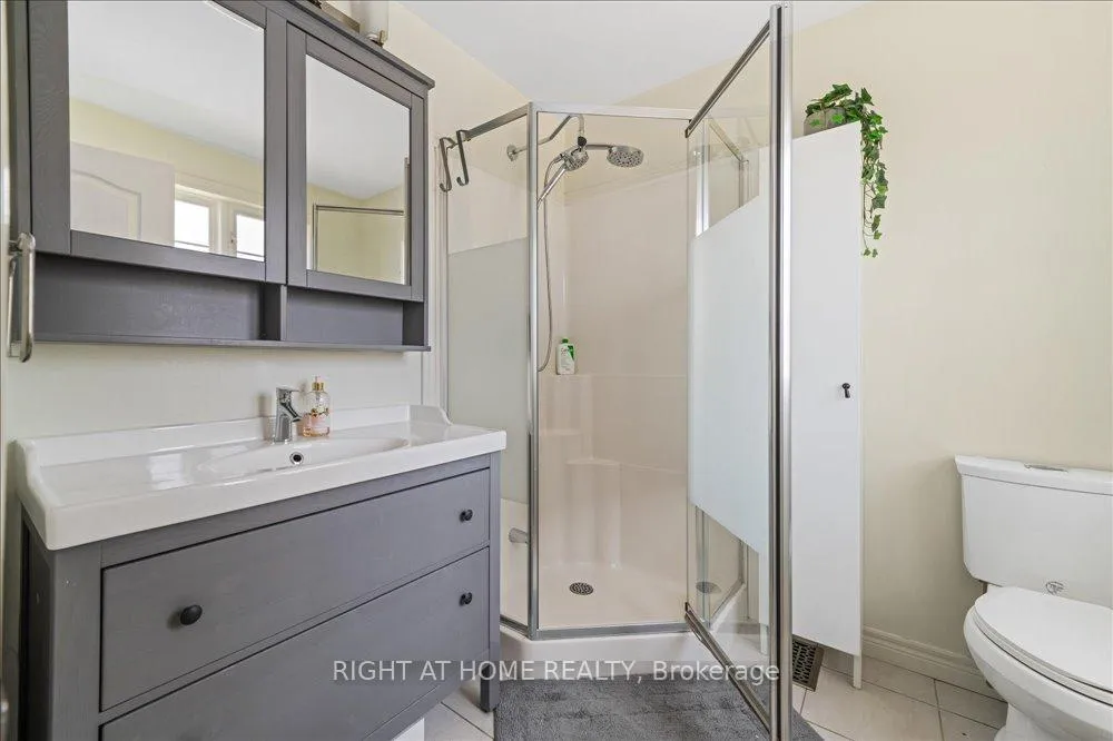 Photo 16 of Unit 12, 40 Dartmouth Gate, Hamilton, Lakeshore — HOMEH