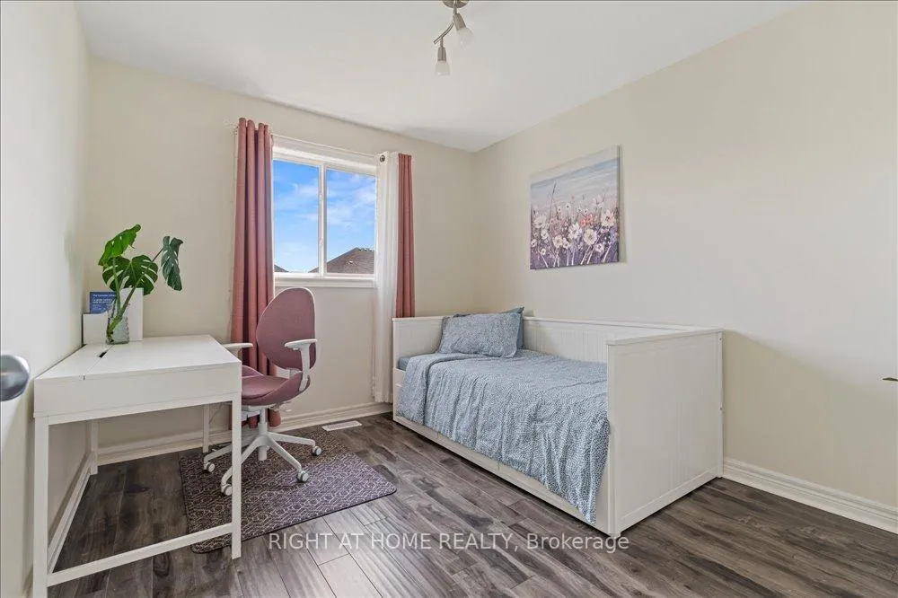 Photo 20 of Unit 12, 40 Dartmouth Gate, Hamilton, Lakeshore — HOMEH