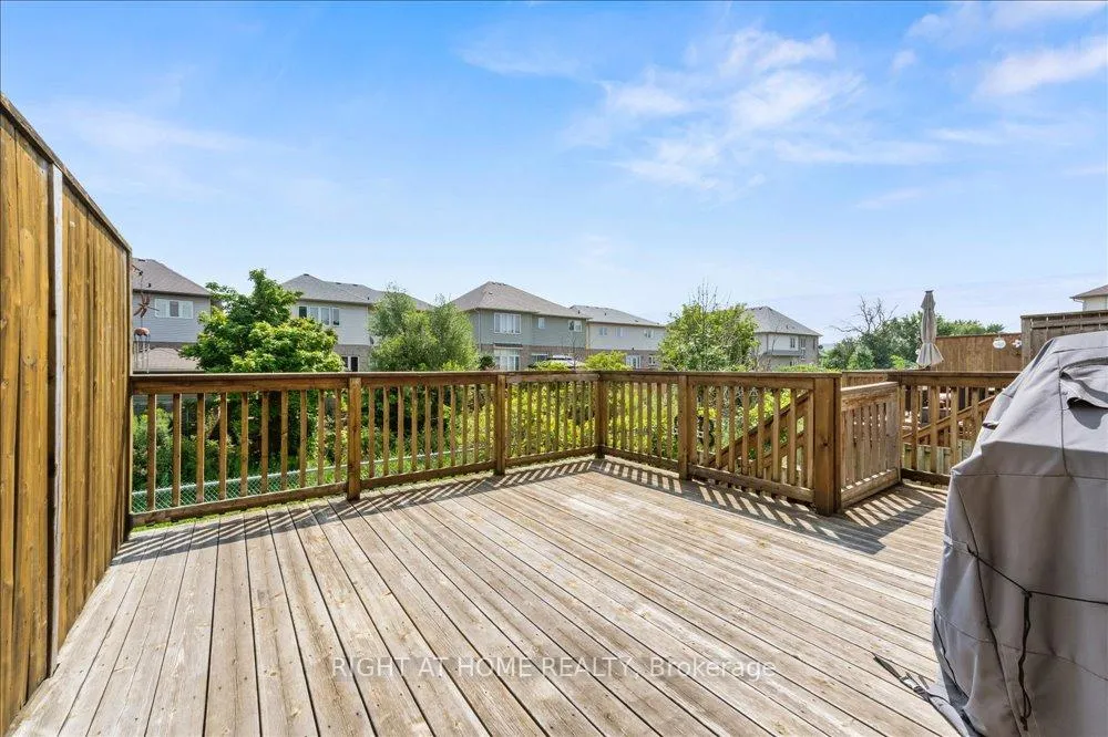 Photo 30 of Unit 12, 40 Dartmouth Gate, Hamilton, Lakeshore — HOMEH