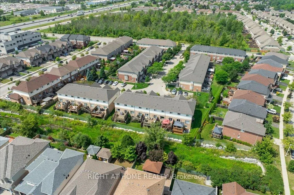 Photo 36 of Unit 12, 40 Dartmouth Gate, Hamilton, Lakeshore — HOMEH