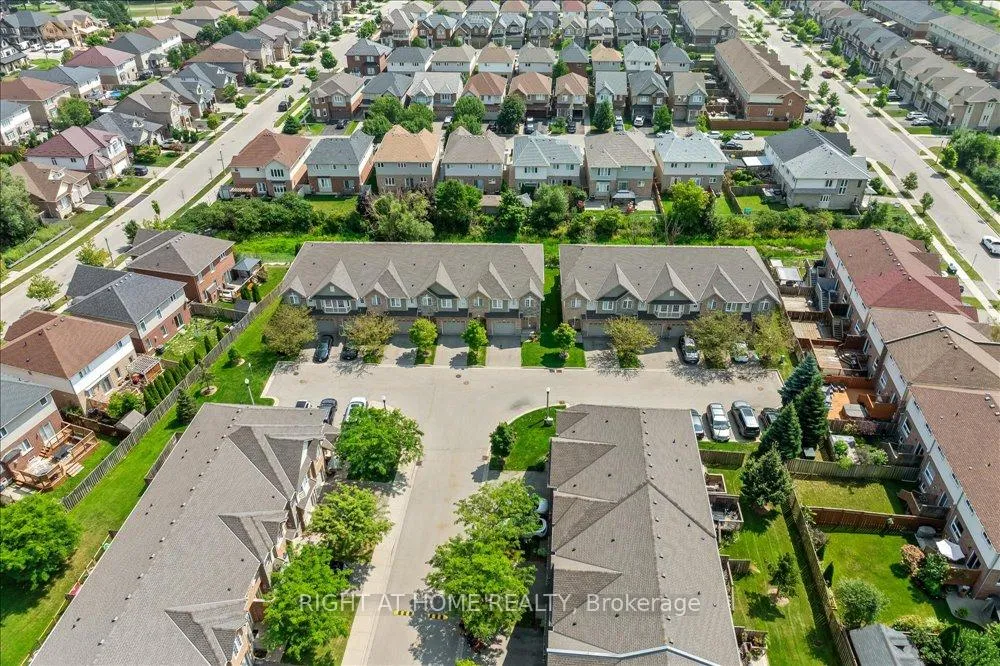 Photo 38 of Unit 12, 40 Dartmouth Gate, Hamilton, Lakeshore — HOMEH
