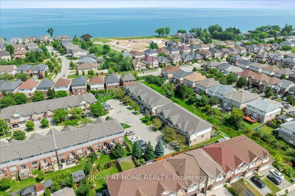Photo 40 of Unit 12, 40 Dartmouth Gate, Hamilton, Lakeshore — HOMEH