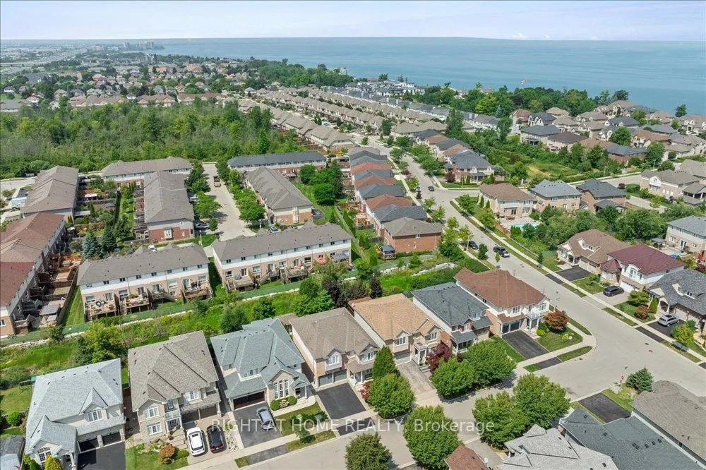 Photo 42 of Unit 12, 40 Dartmouth Gate, Hamilton, Lakeshore — HOMEH