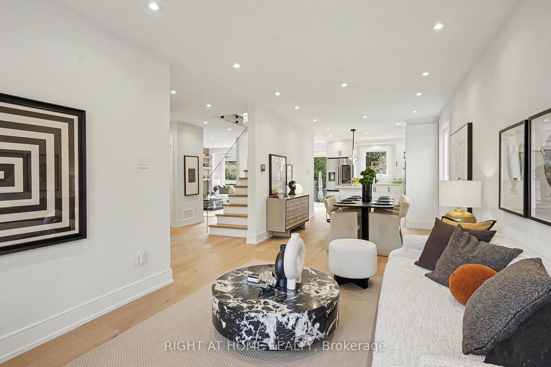 Photo 6 of 19 Lang Road, Markham, Thornlea — HOMEH