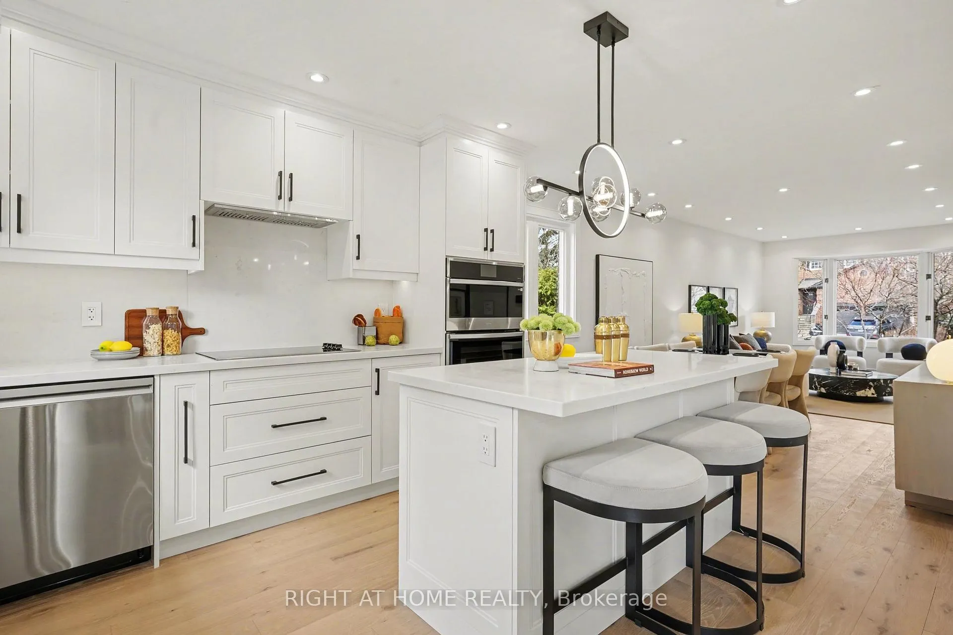 Photo 11 of 19 Lang Road, Markham, Thornlea — HOMEH