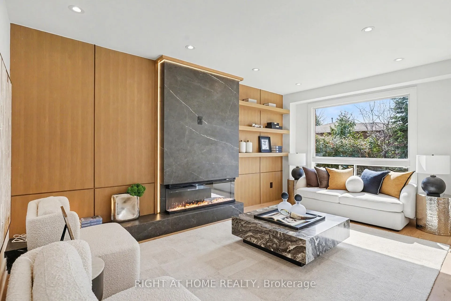 Photo 12 of 19 Lang Road, Markham, Thornlea — HOMEH