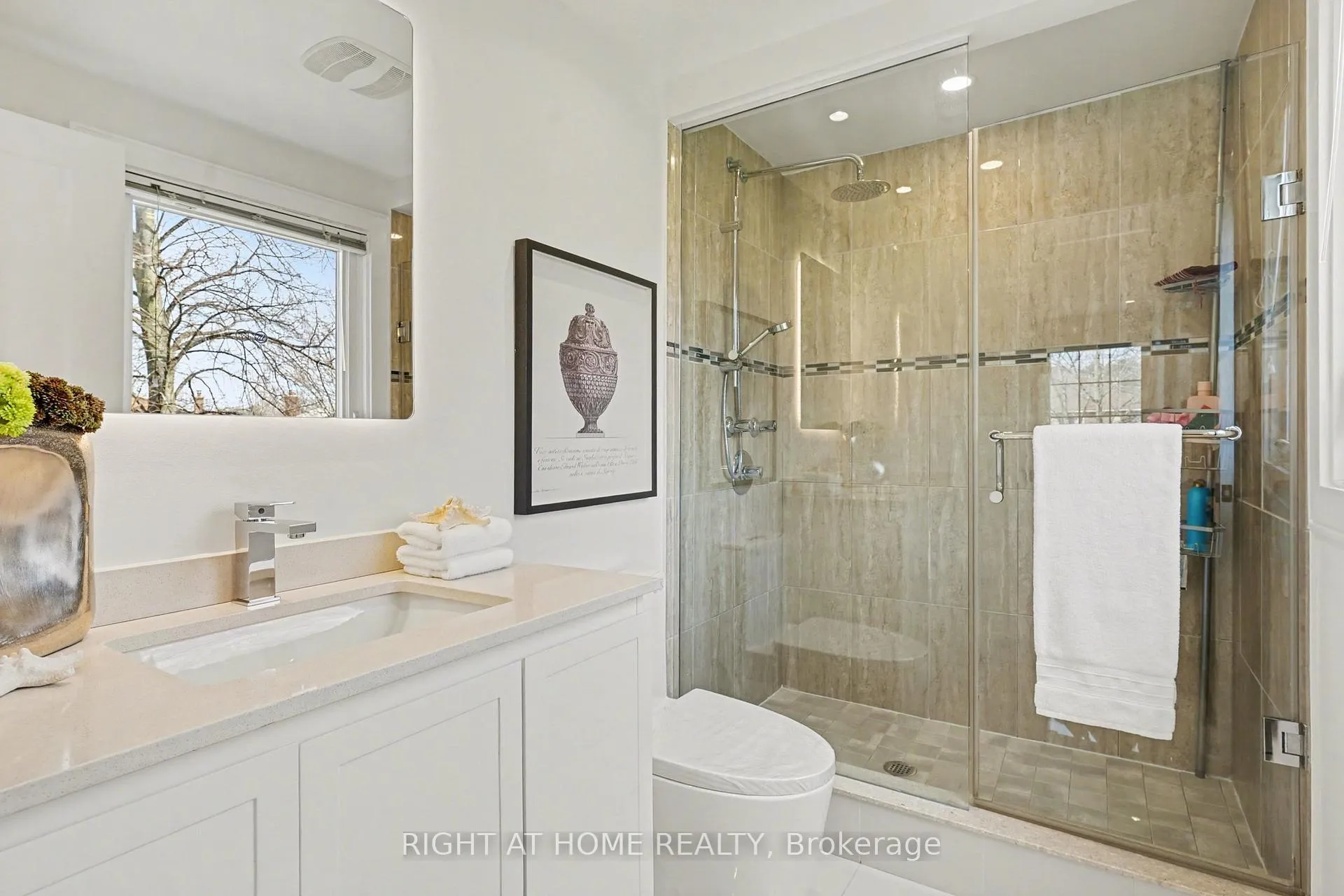 Photo 25 of 19 Lang Road, Markham, Thornlea — HOMEH