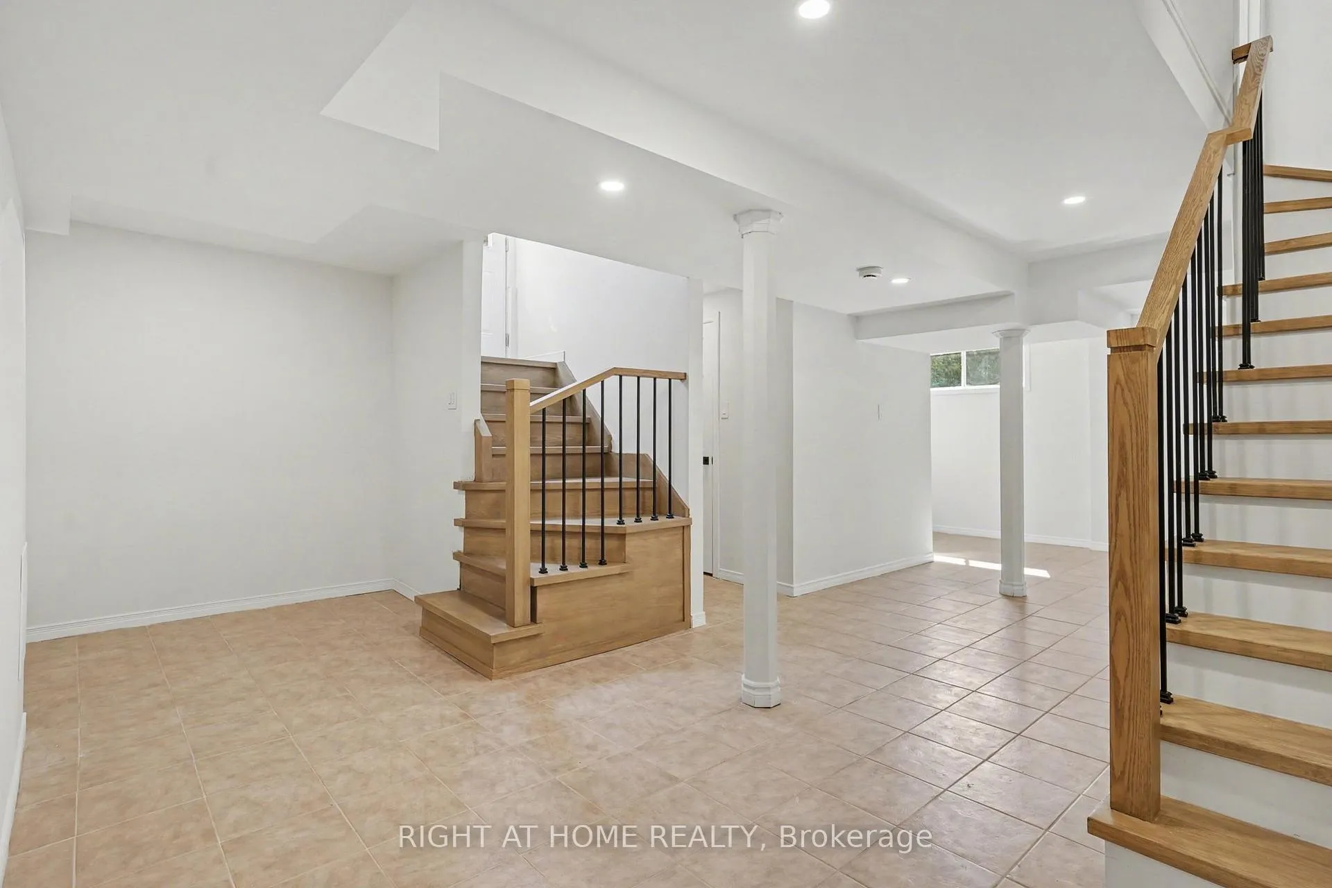 Photo 28 of 19 Lang Road, Markham, Thornlea — HOMEH