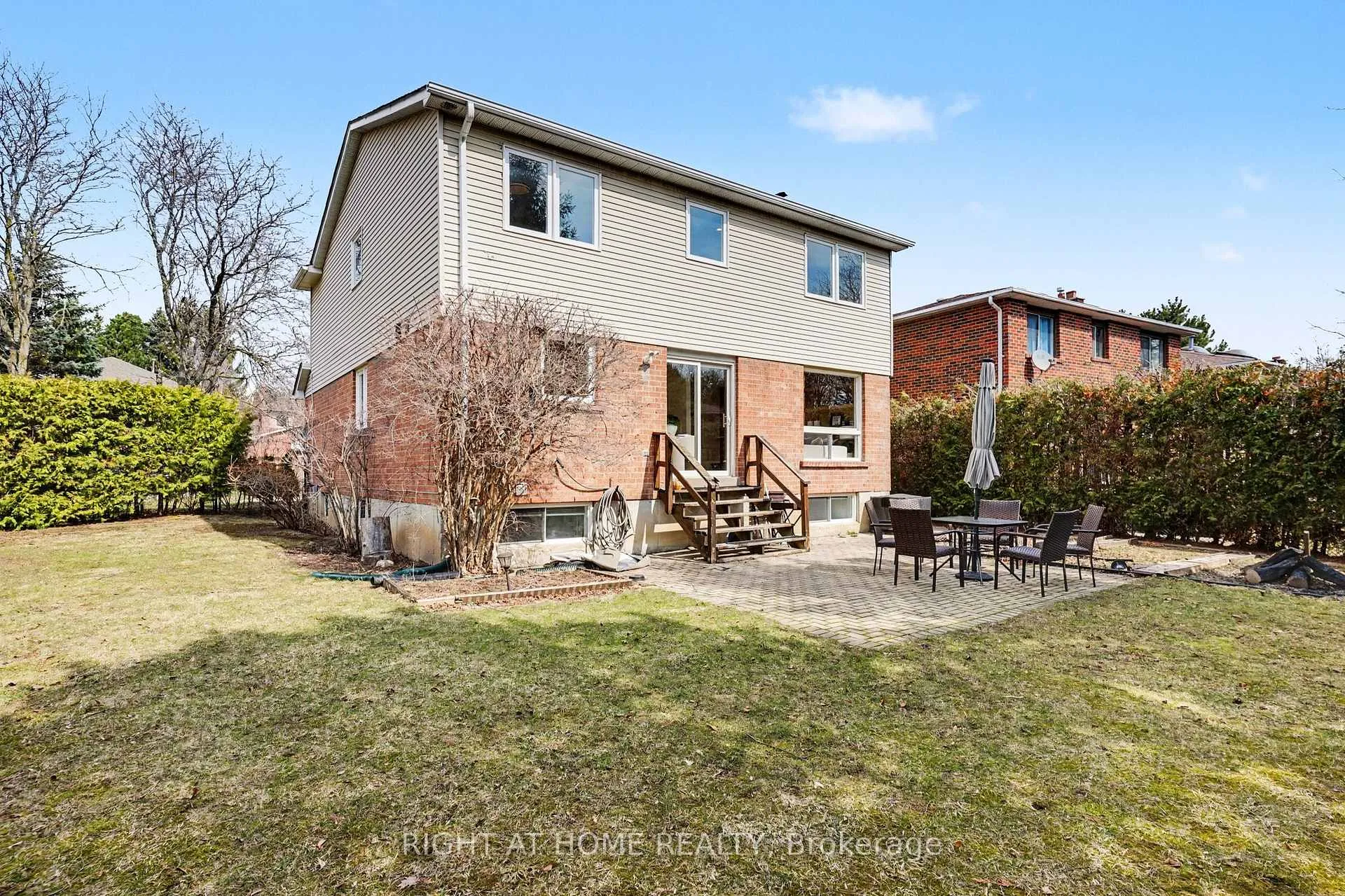 Photo 34 of 19 Lang Road, Markham, Thornlea — HOMEH