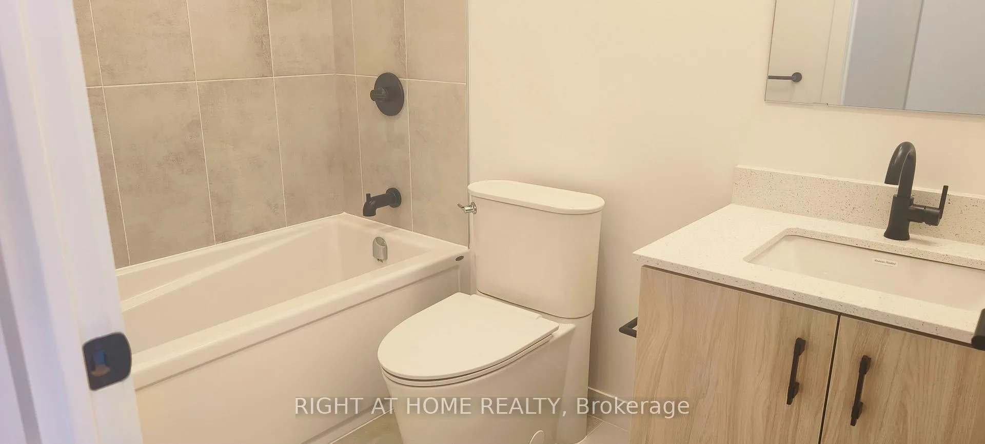 Photo 12 of Unit 517, 4878 Powers Common, Burlington, Alton — HOMEH