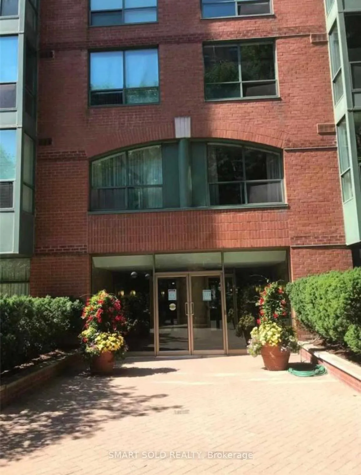 Photo 21 of Unit 711, 95 Prince Arthur Avenue, Toronto, The Annex — HOMEH