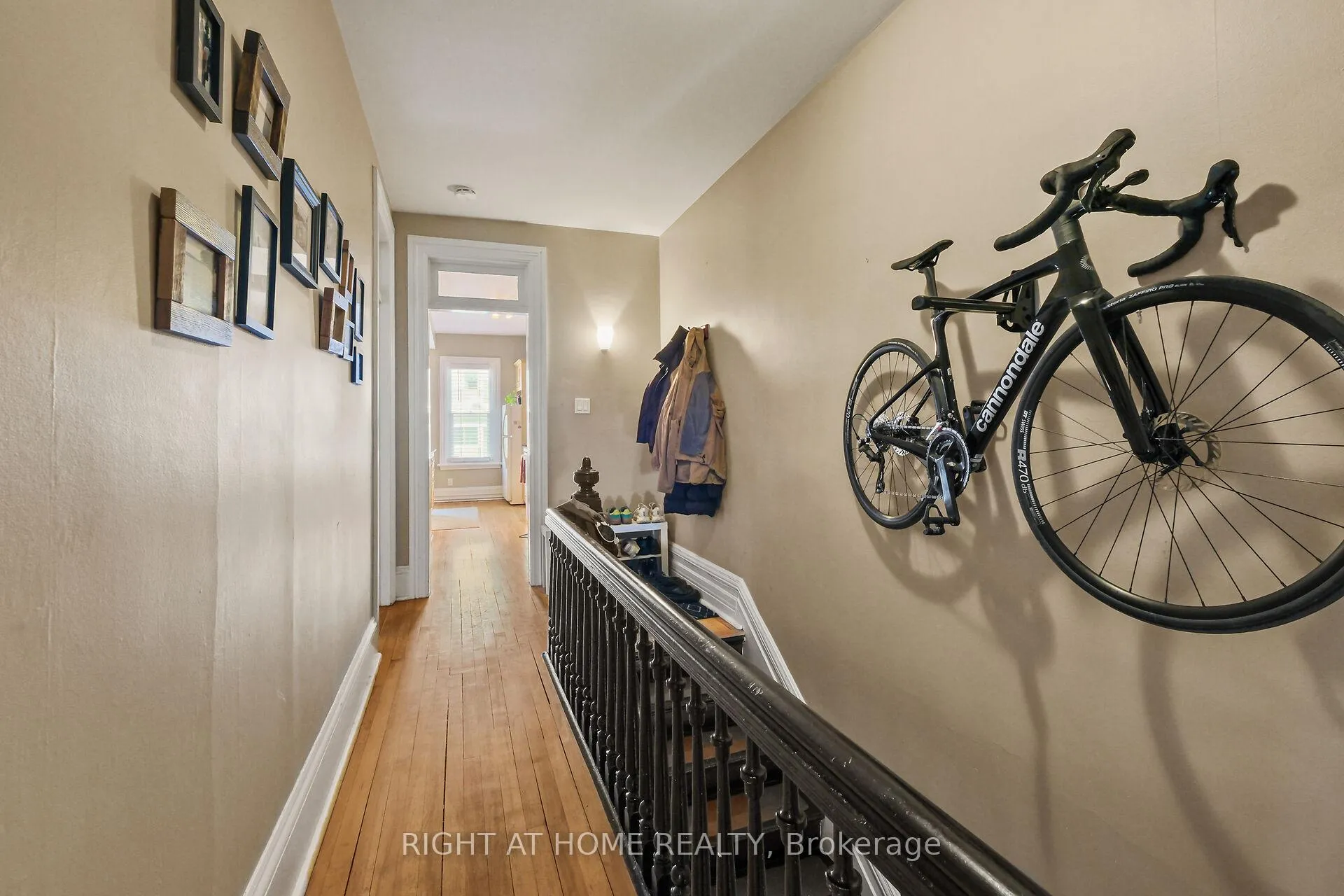Photo 4 of 93 Gilmour Street, Ottawa, Ottawa Centre/Golden Triangle — HOMEH