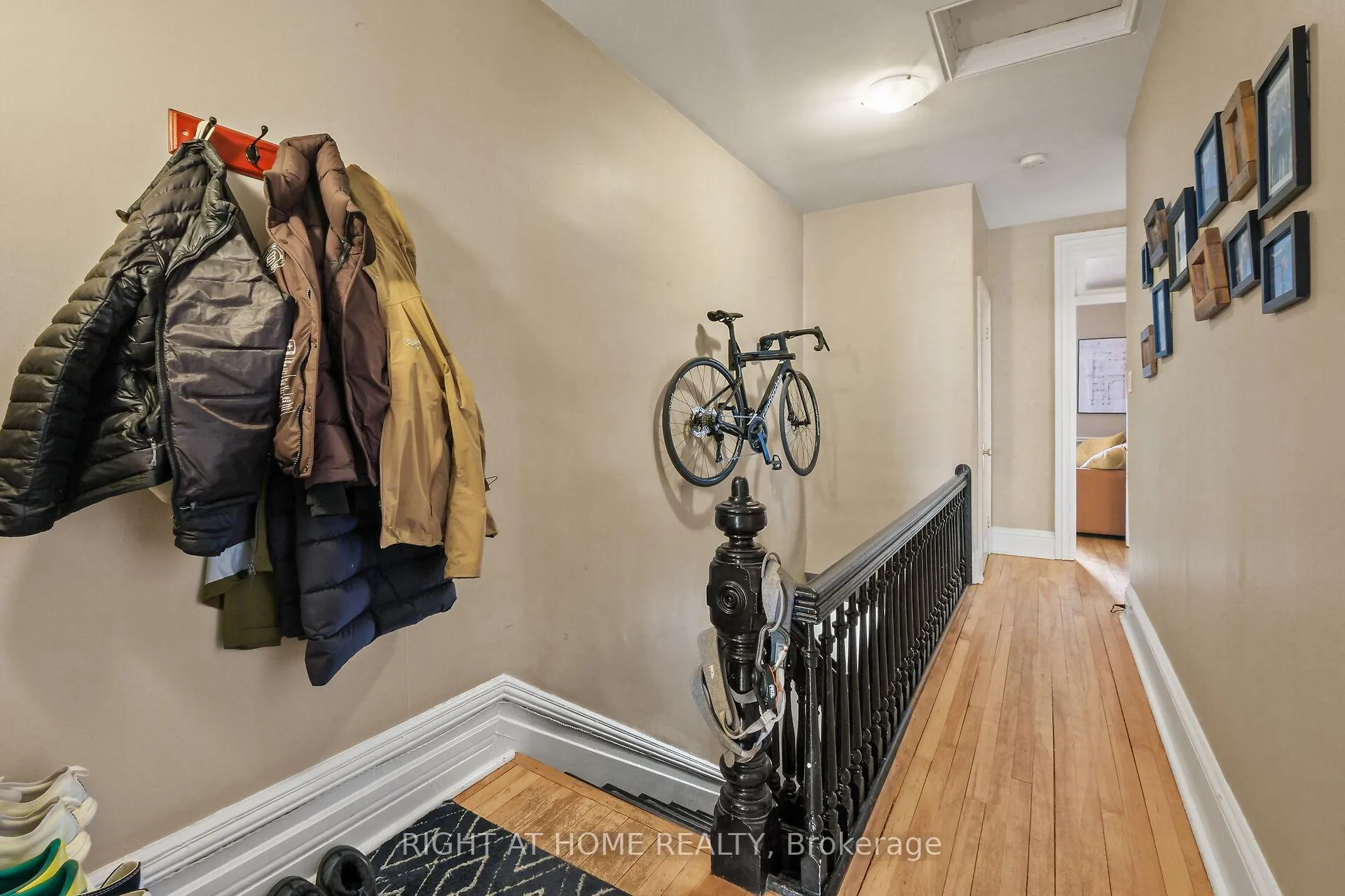 Photo 5 of 93 Gilmour Street, Ottawa, Ottawa Centre/Golden Triangle — HOMEH