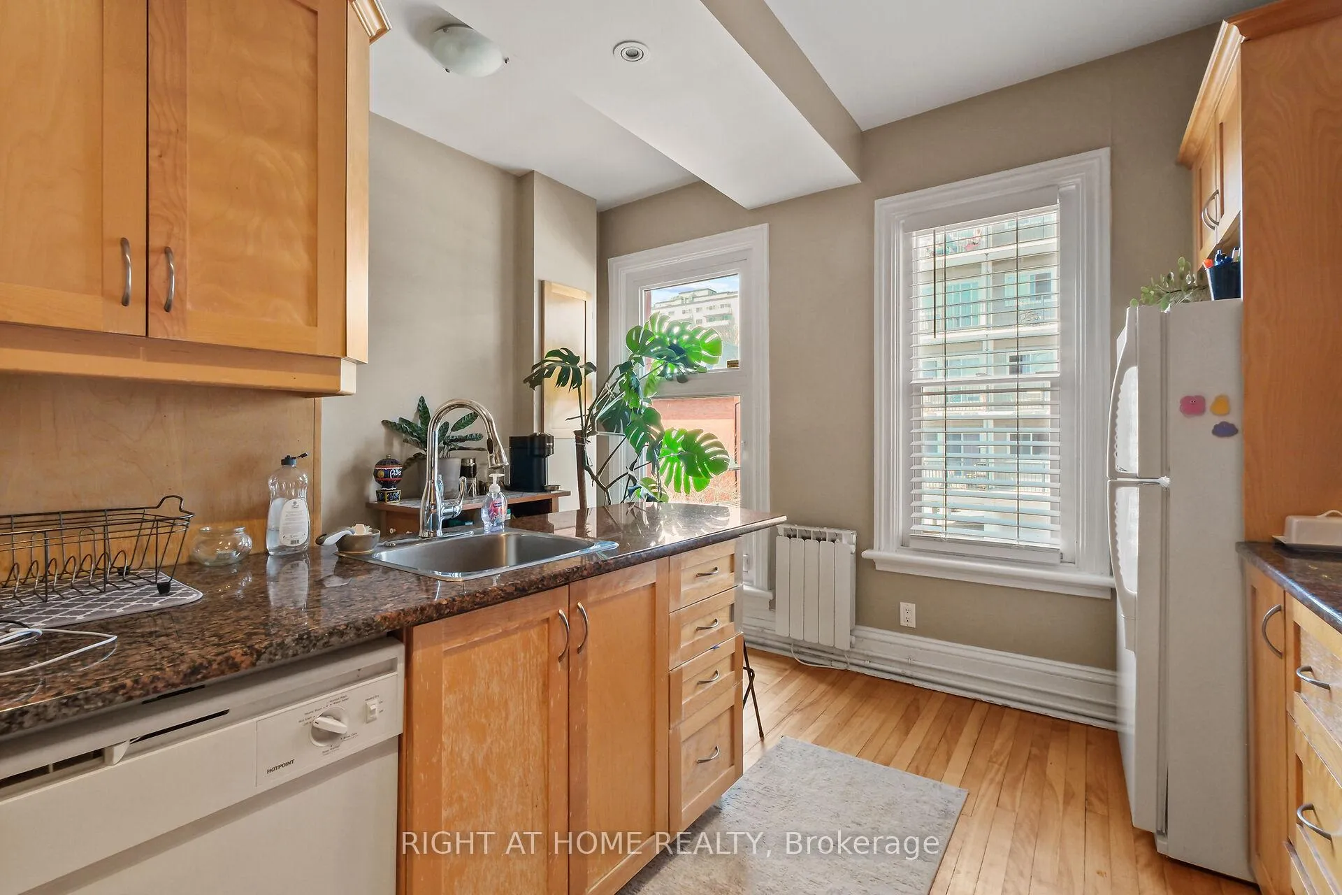 Photo 8 of 93 Gilmour Street, Ottawa, Ottawa Centre/Golden Triangle — HOMEH