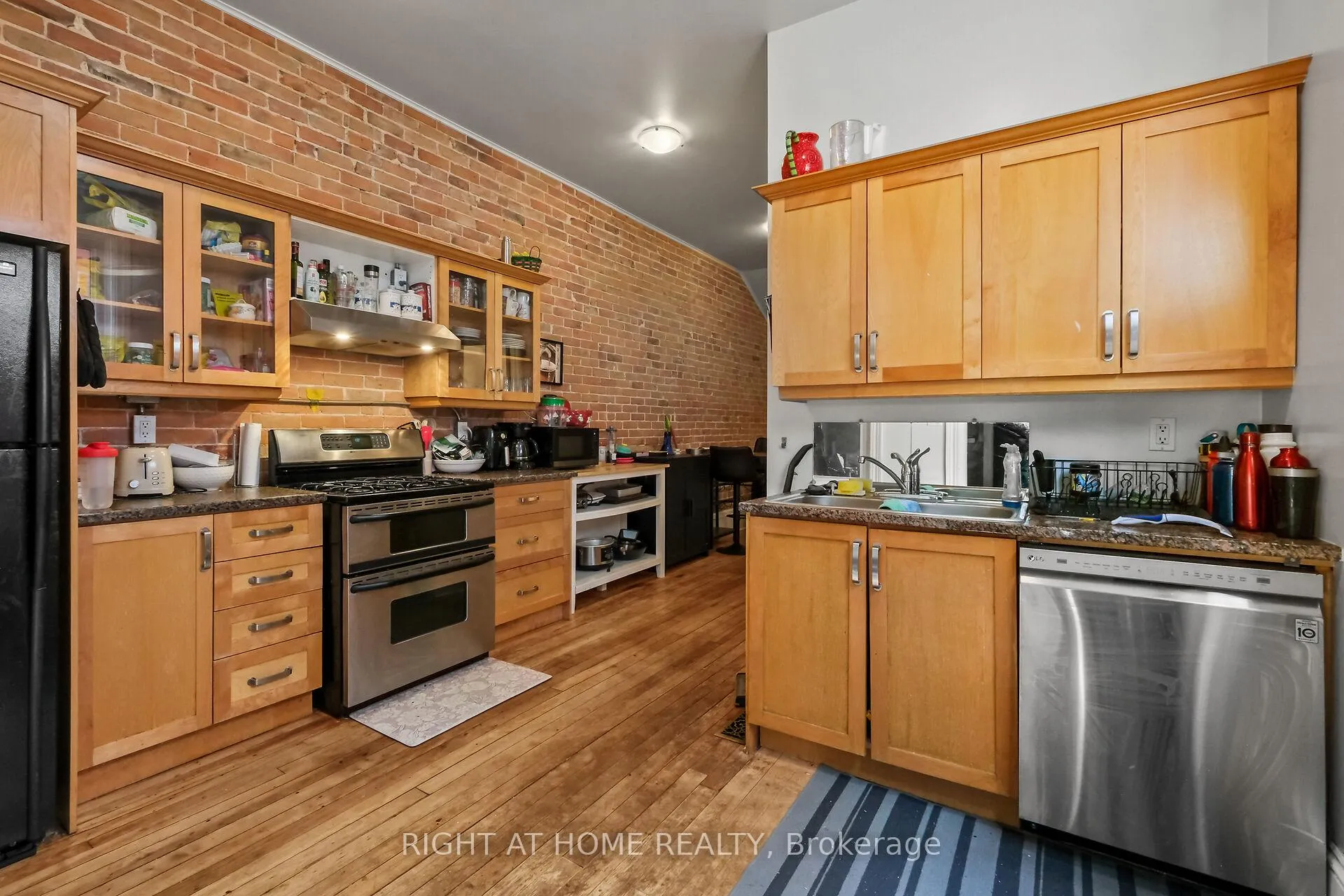 Photo 42 of 93 Gilmour Street, Ottawa, Ottawa Centre/Golden Triangle — HOMEH