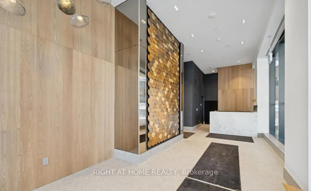 Photo 3 of Unit 329, 1720 Bayview Avenue, Toronto, Mount Pleasant East — HOMEH