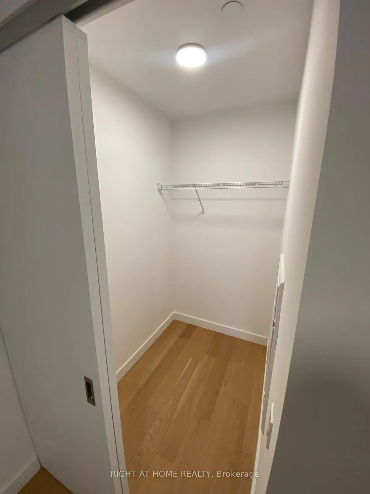Photo 13 of Unit 329, 1720 Bayview Avenue, Toronto, Mount Pleasant East — HOMEH