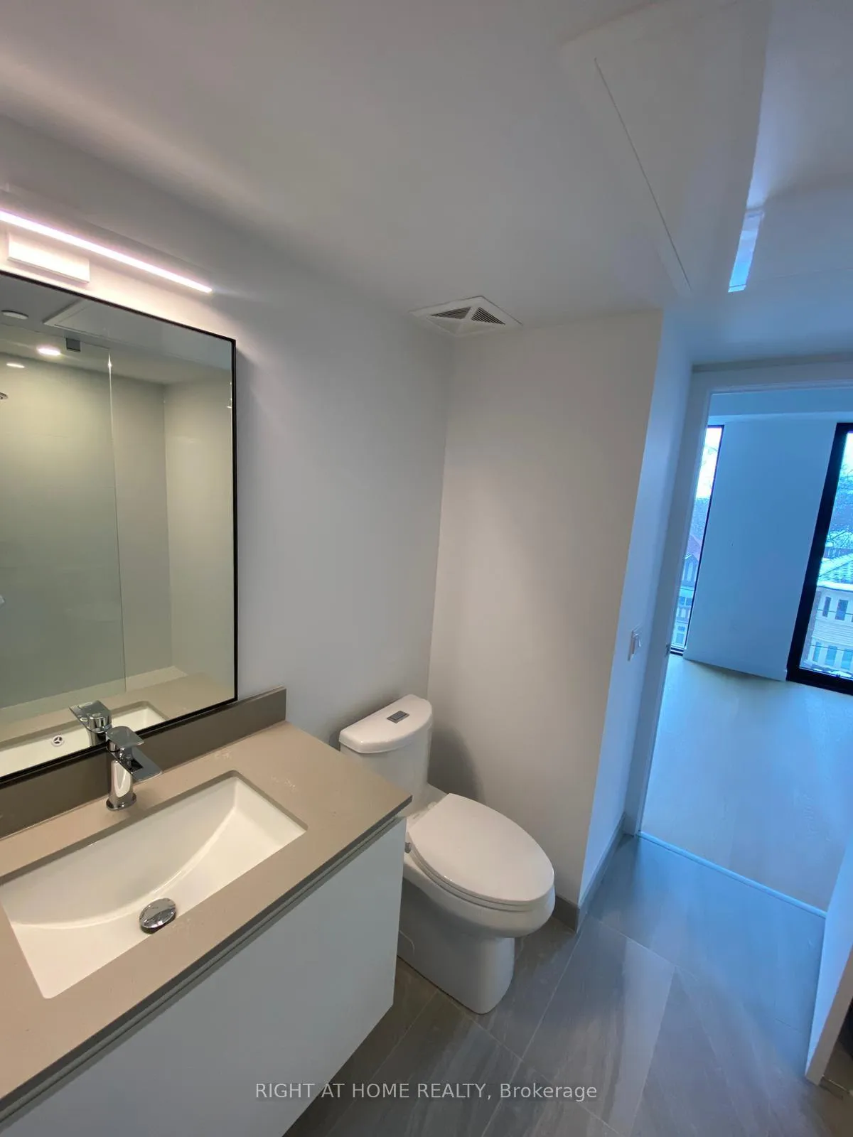 Photo 15 of Unit 329, 1720 Bayview Avenue, Toronto, Mount Pleasant East — HOMEH