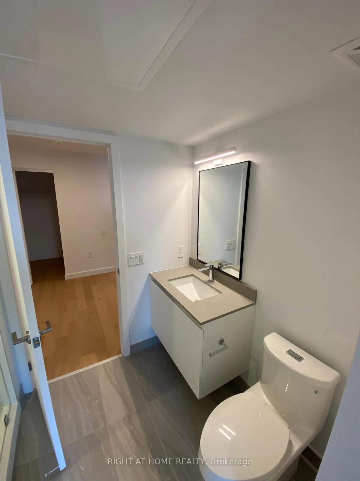 Photo 17 of Unit 329, 1720 Bayview Avenue, Toronto, Mount Pleasant East — HOMEH
