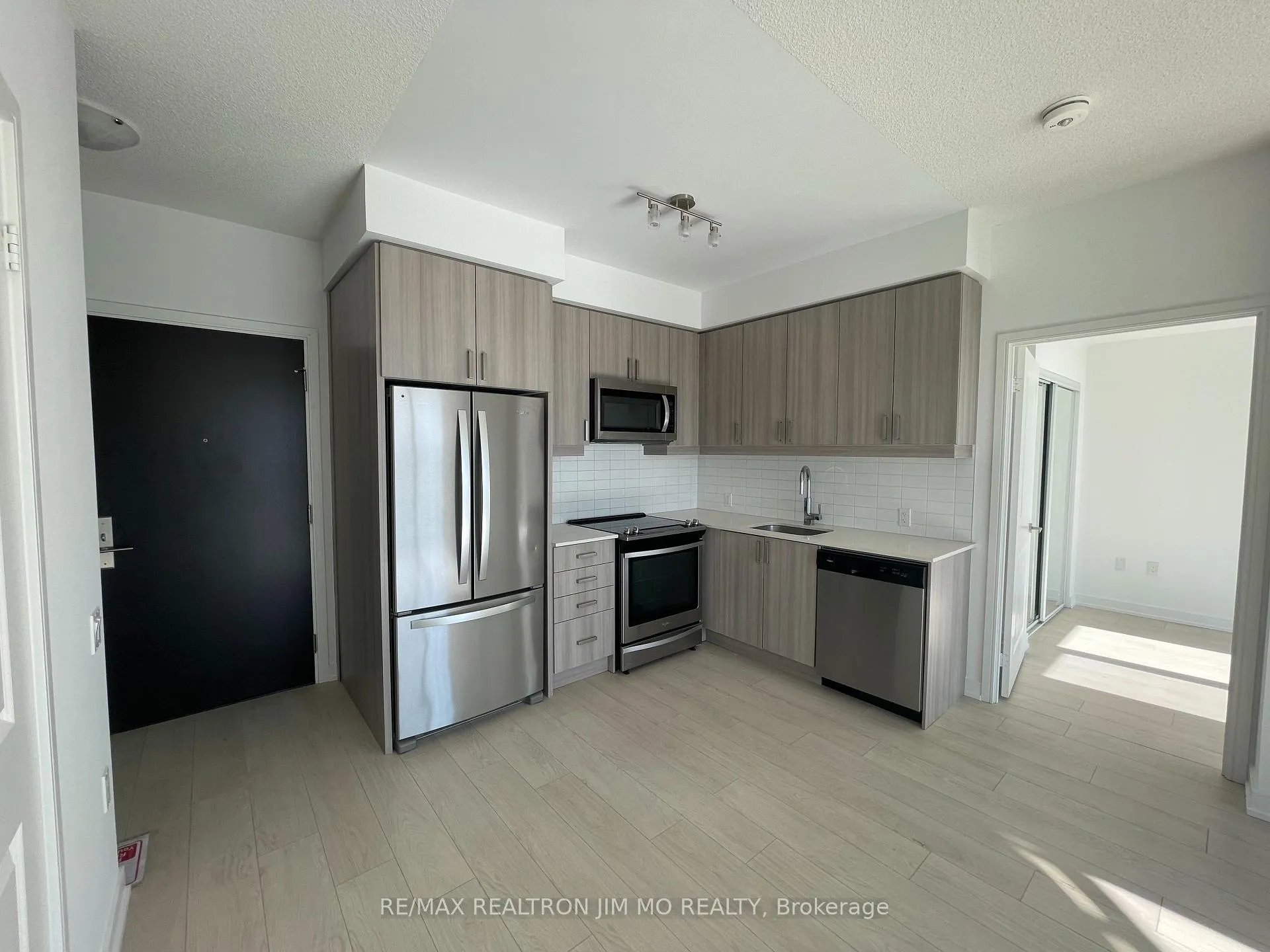 Photo 2 of Unit 2808, 8 Nahani Way, Mississauga, Hurontario — HOMEH
