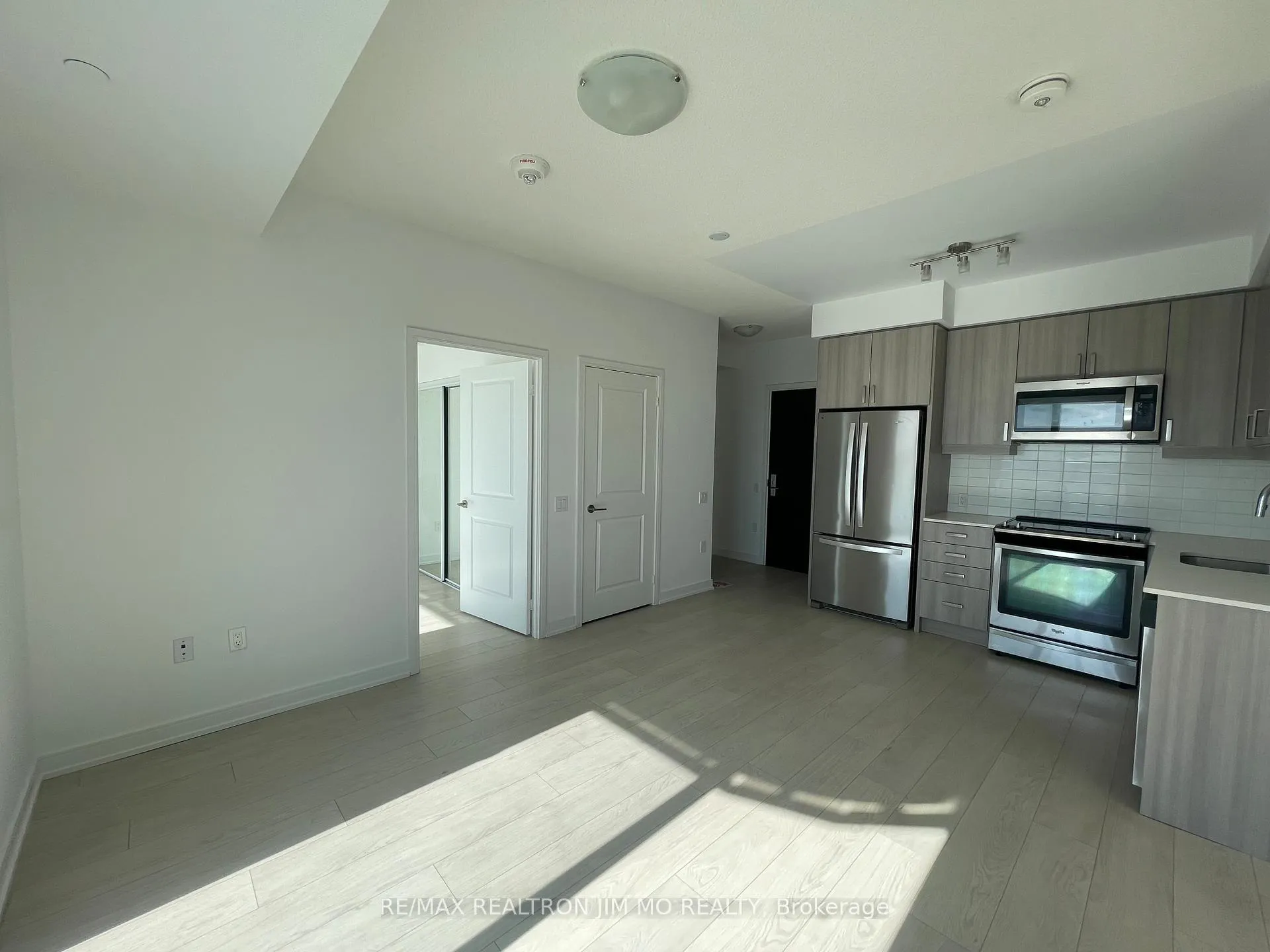 Photo 8 of Unit 2808, 8 Nahani Way, Mississauga, Hurontario — HOMEH
