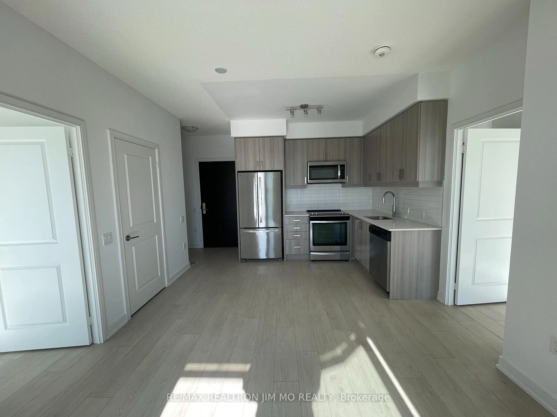 Photo 9 of Unit 2808, 8 Nahani Way, Mississauga, Hurontario — HOMEH