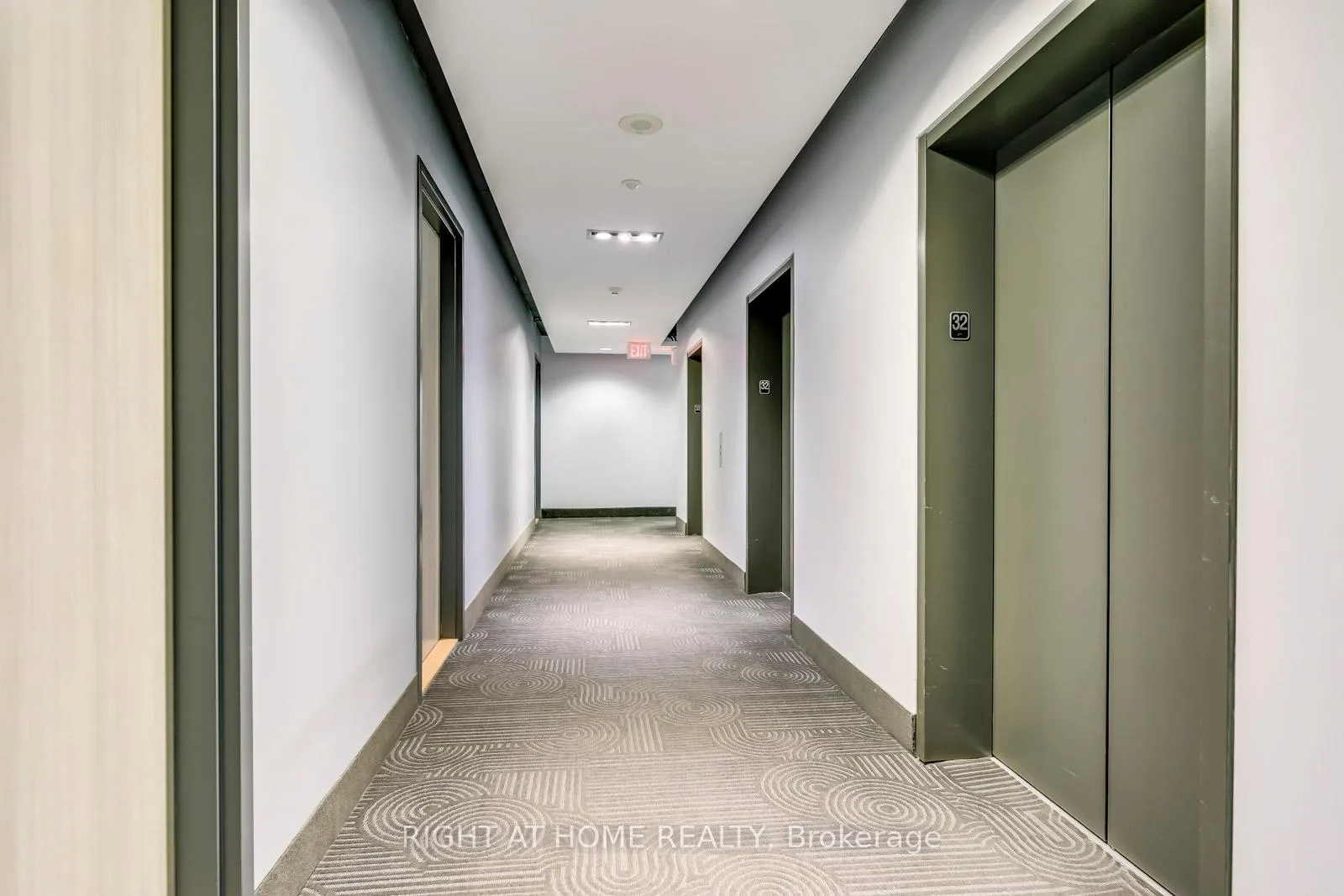 Photo 5 of Unit 3205, 390 Cherry Street, Toronto, Waterfront Communities — HOMEH