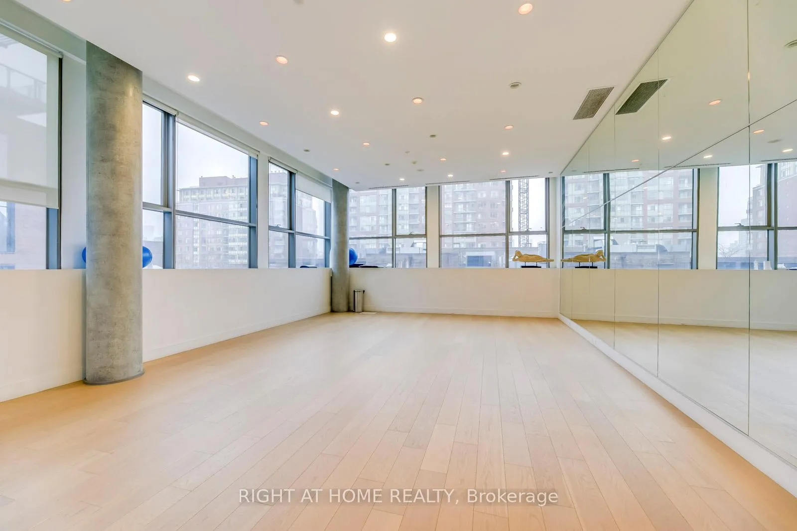 Photo 30 of Unit 3205, 390 Cherry Street, Toronto, Waterfront Communities — HOMEH